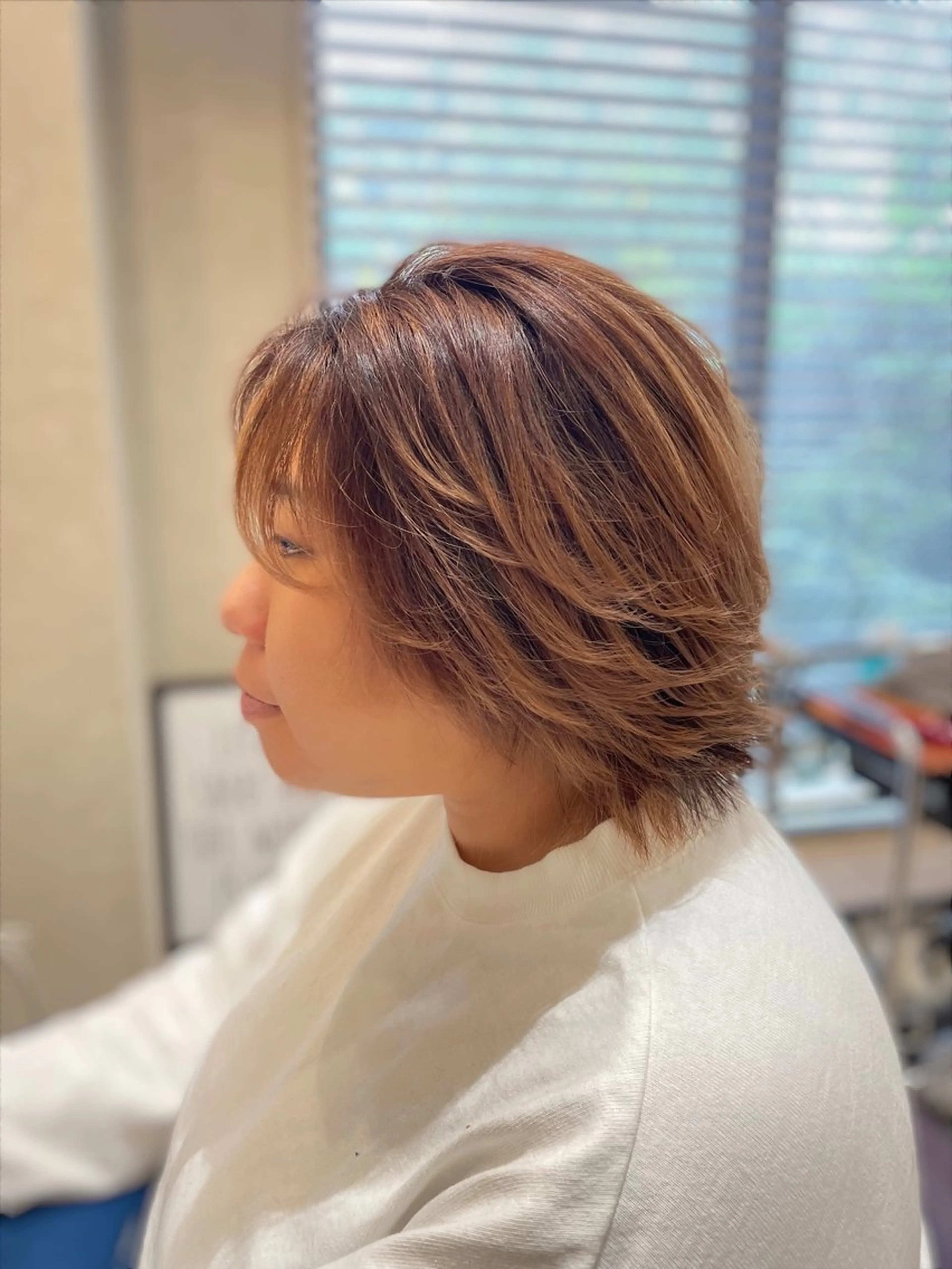 ミディアム カラー 小川 泉美のヘアスタイル