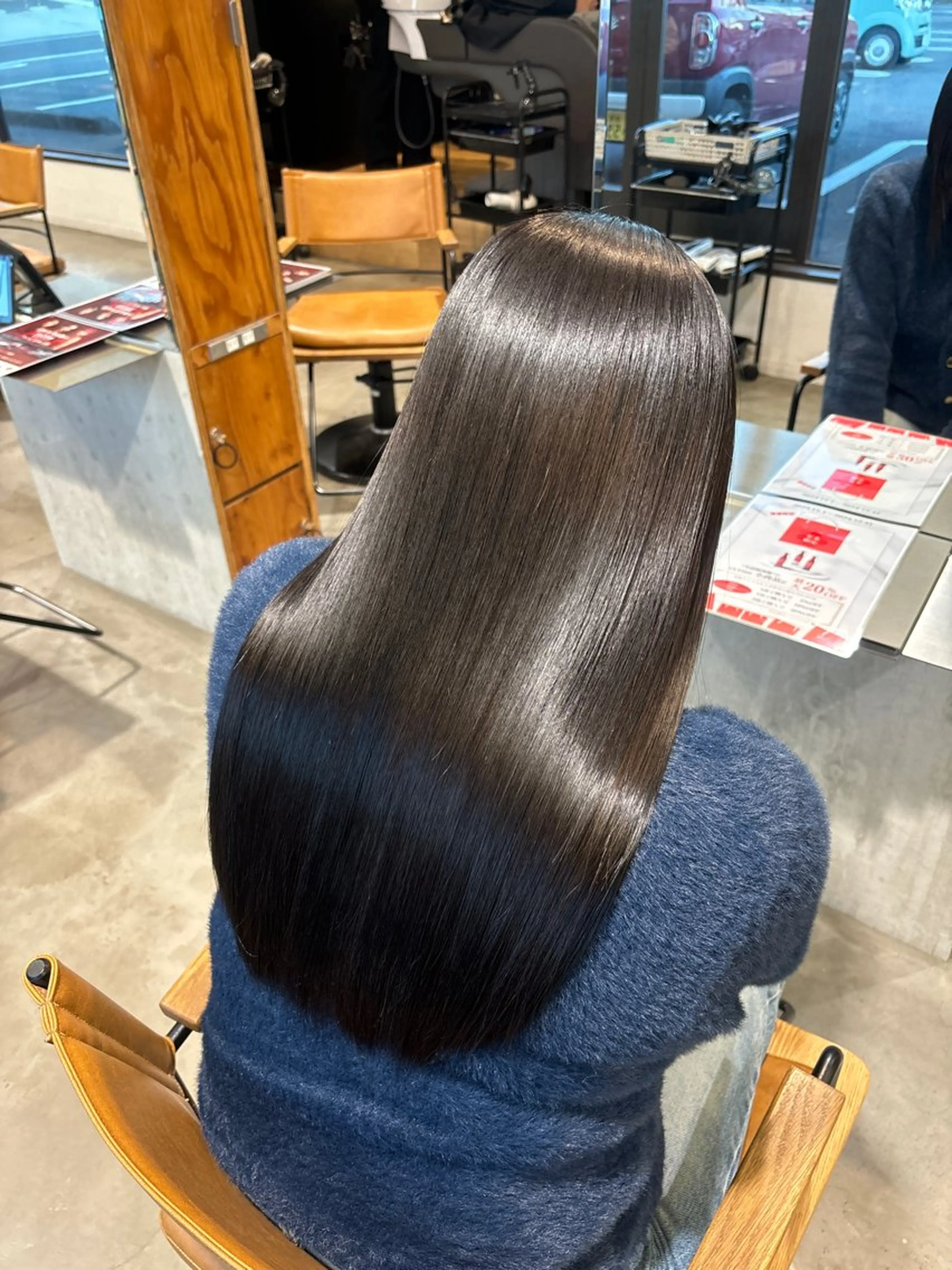 ロング カラー カット トリートメント 小木曽 里華のヘアスタイル