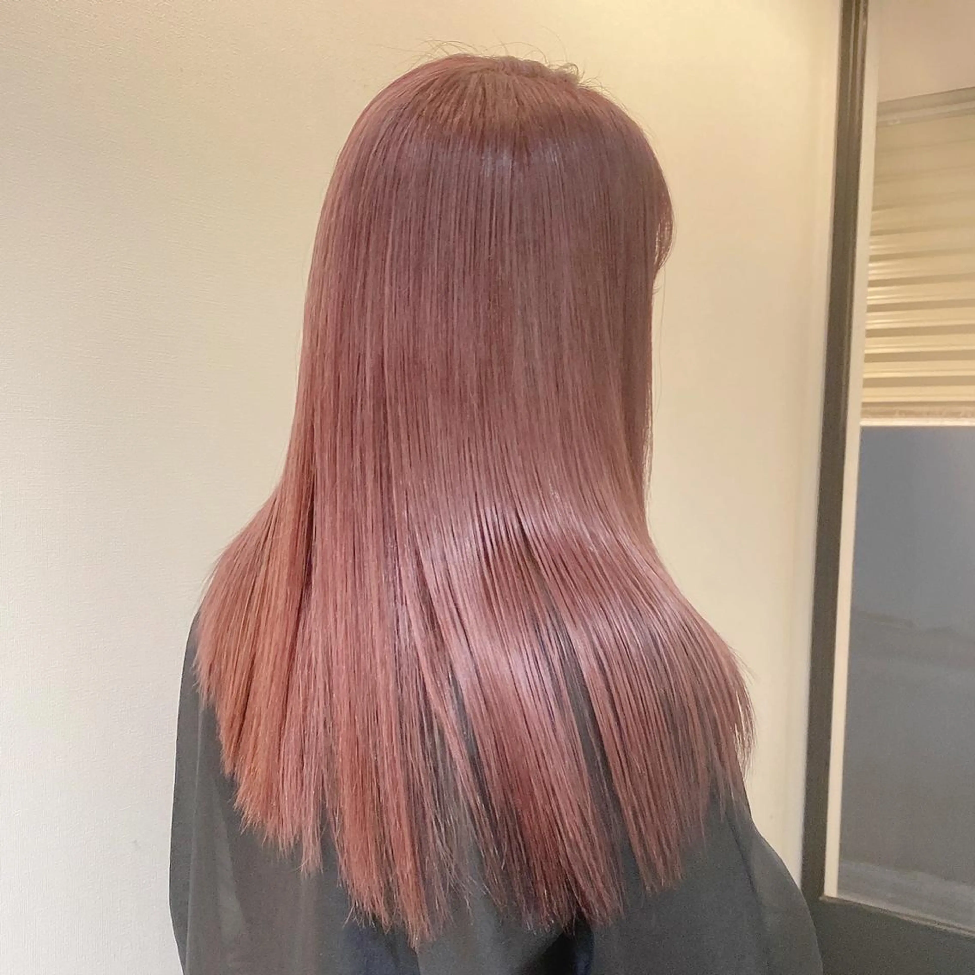 ロング VIVE counter所属・タナカ レイヤのヘアスタイル