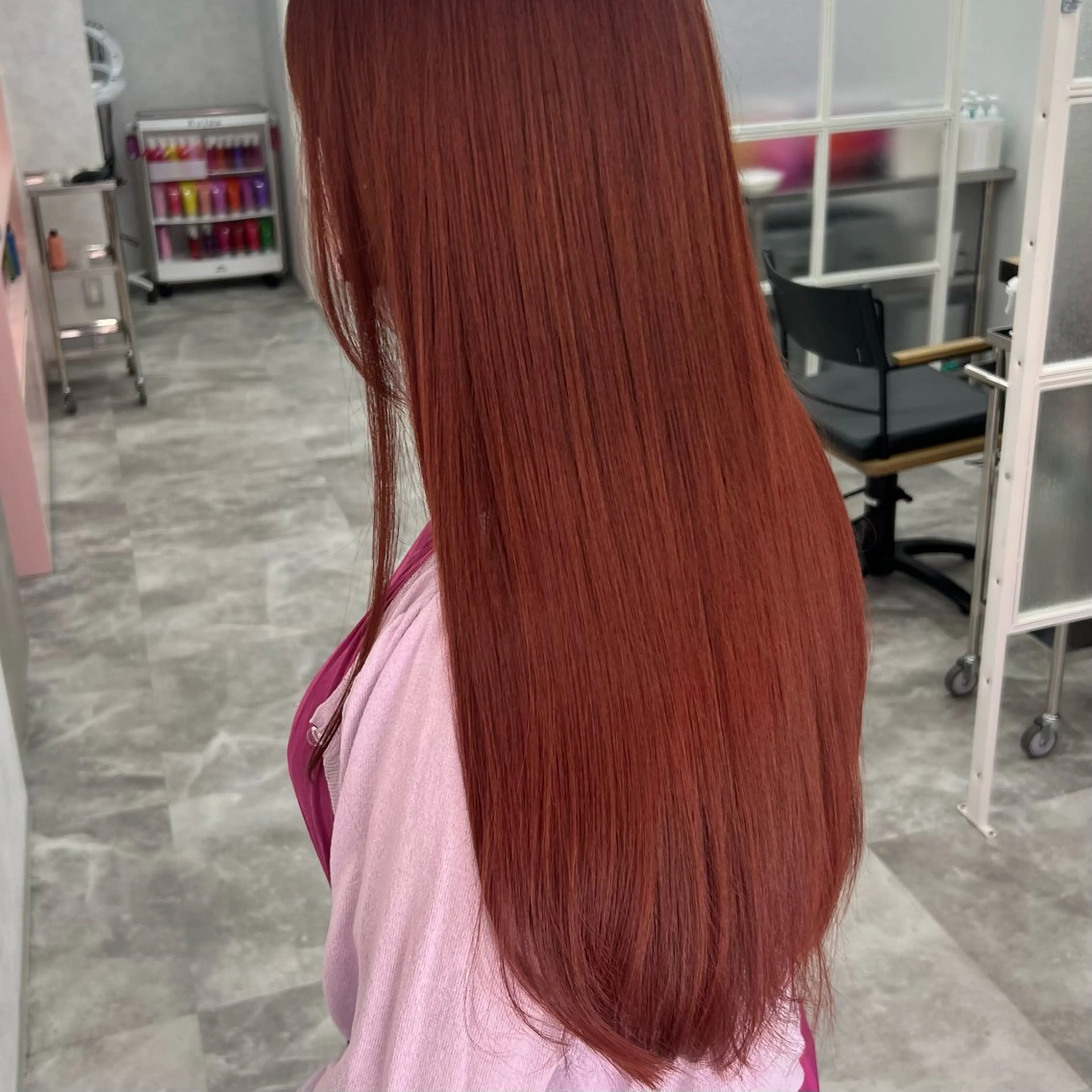 ロング ヘアカラー 岸下 理緒のヘアスタイル