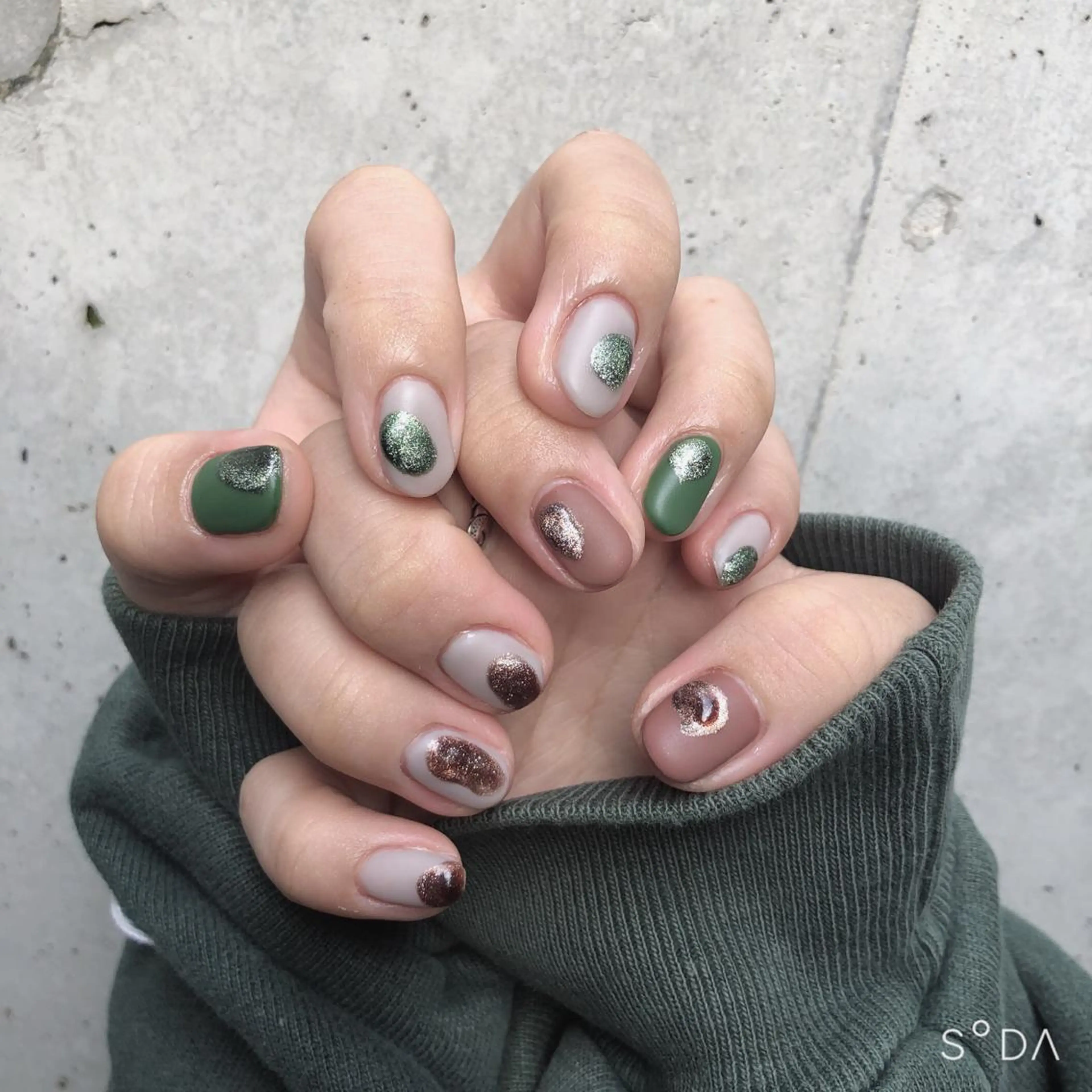 ネイル マグネットネイル マットネイル You kyehwaのネイルデザイン