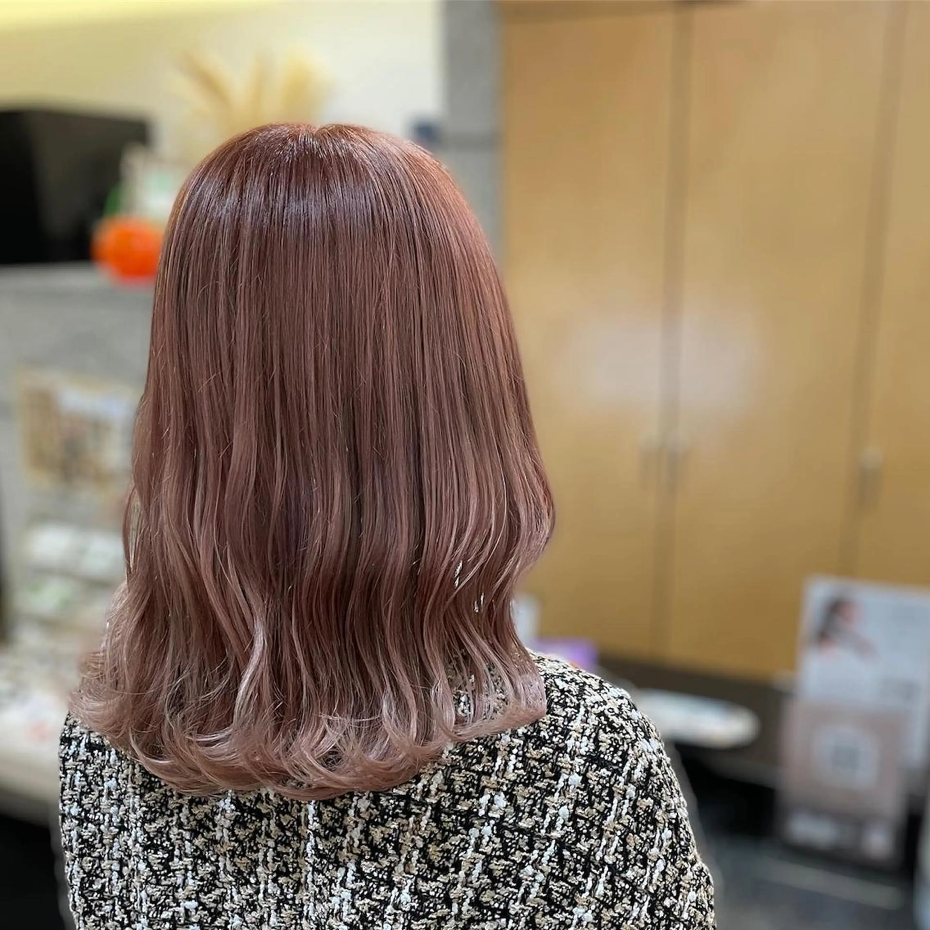 ミディアム カラー ベージュカラー ブリーチ ピンクカラー ピンクベージュ ACTION心斎橋店 Lisaのヘアスタイル