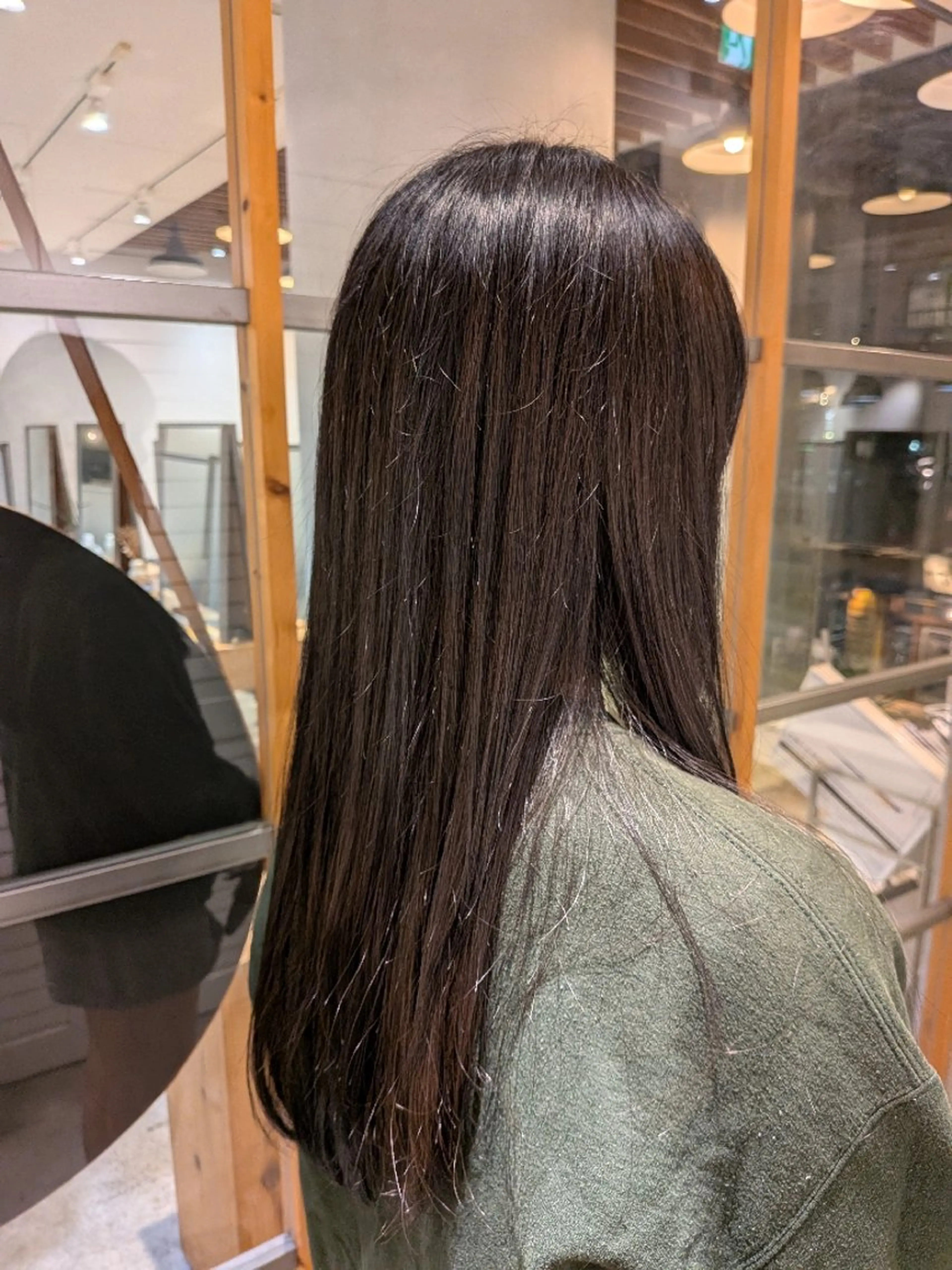 カラー 高久 優亜のヘアスタイル