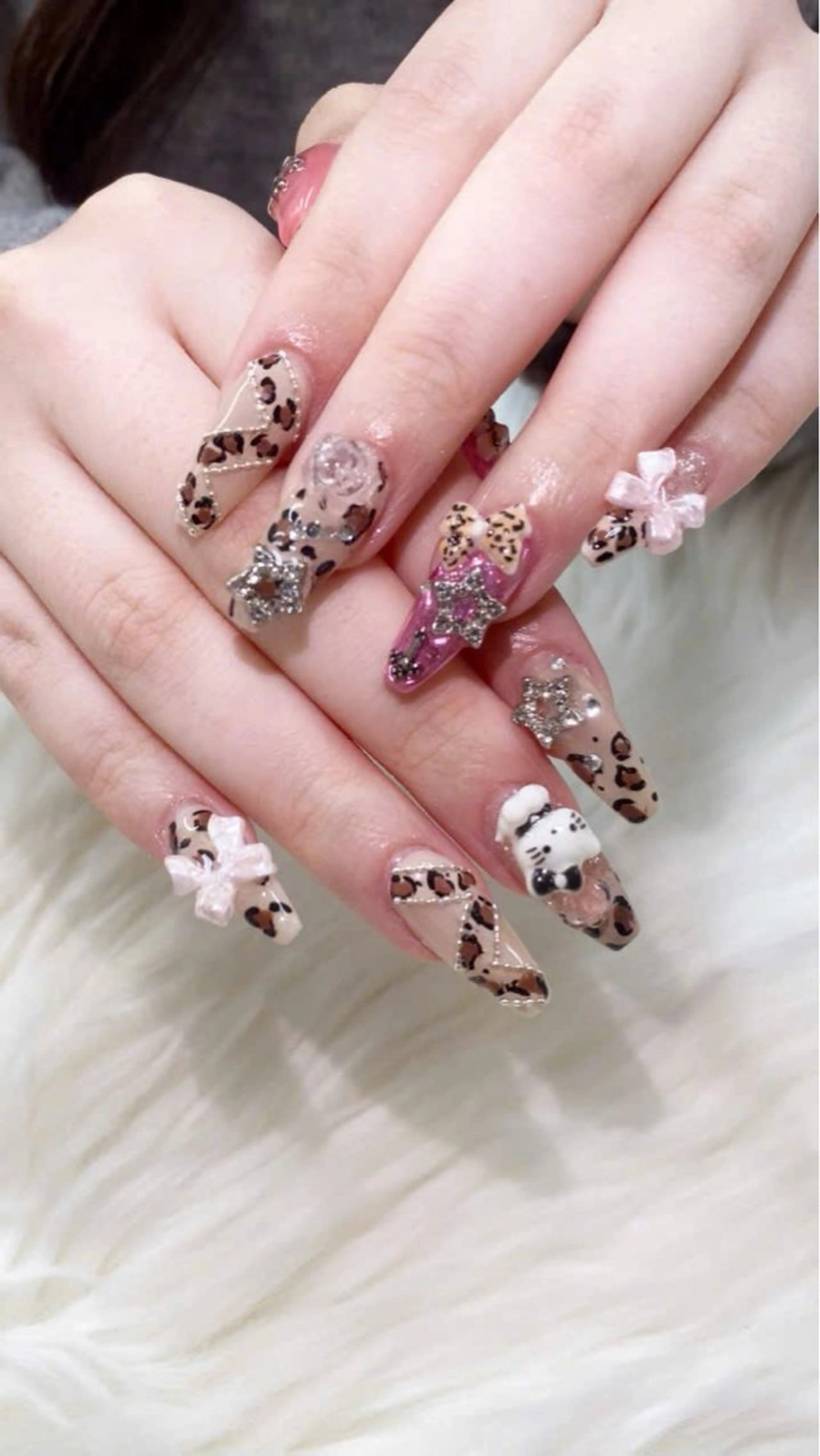 ネイル 成人式 フレンチネイル グラデーション 韓国ネイル マグネットネイル ハンドネイル ハンドケア Hara Nail 【パラジェル使用】のネイルデザイン