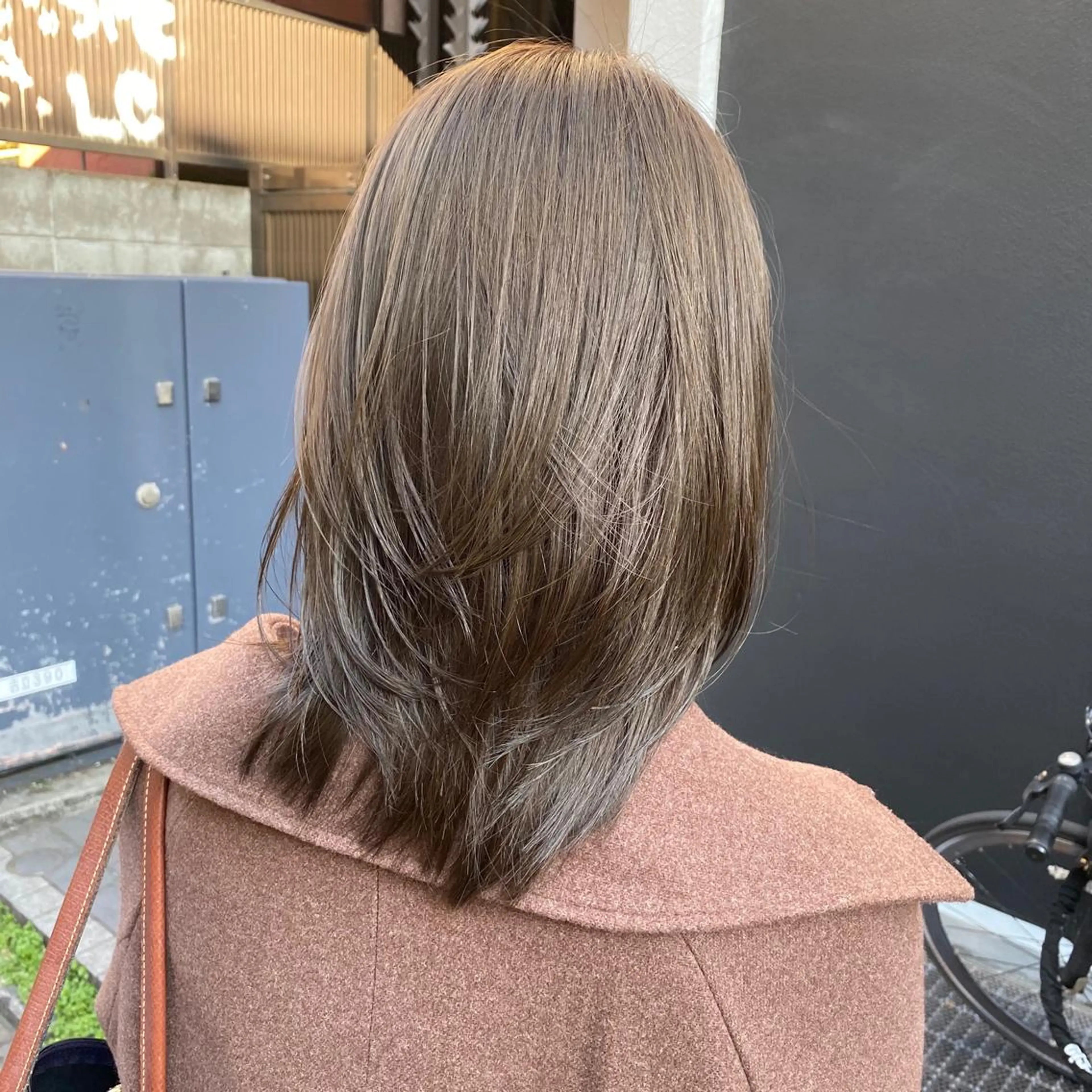 ミディアム カラー かりん 🤍のヘアスタイル