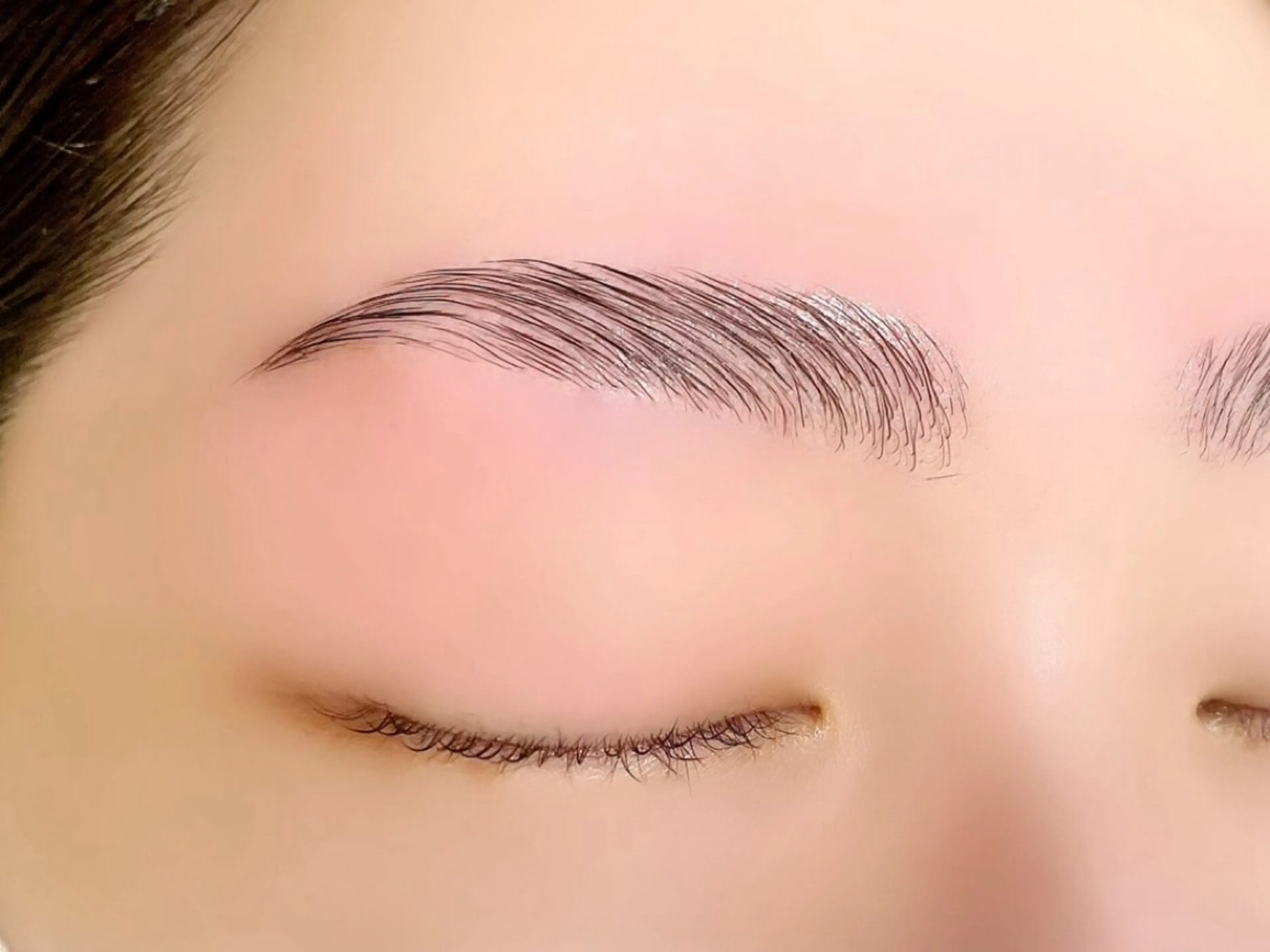 アイブロウ emelu 山本の眉毛・アイブロウイメージ