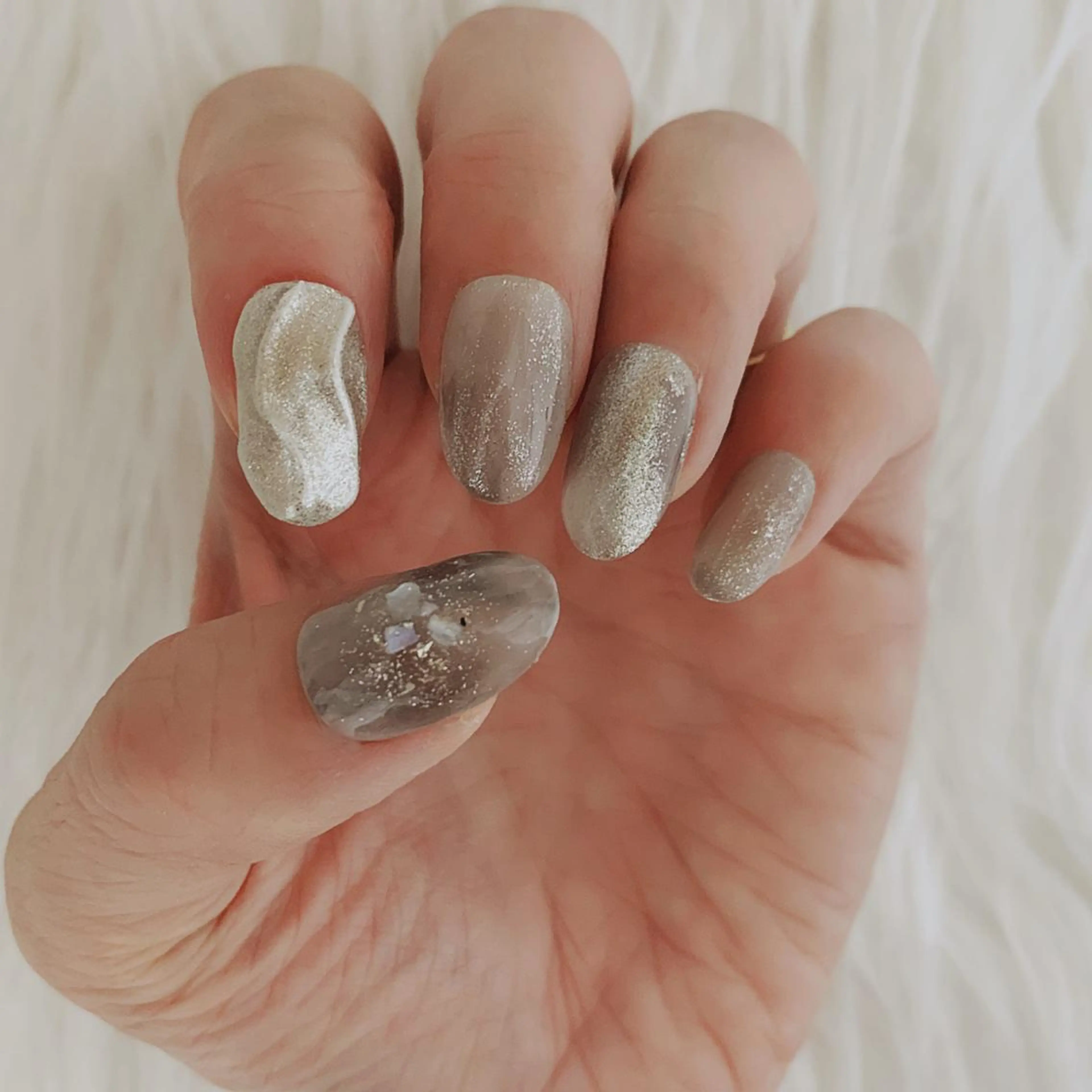 セミロング カラー ネイル アートネイル ニュアンスネイル honey meeのネイルデザイン