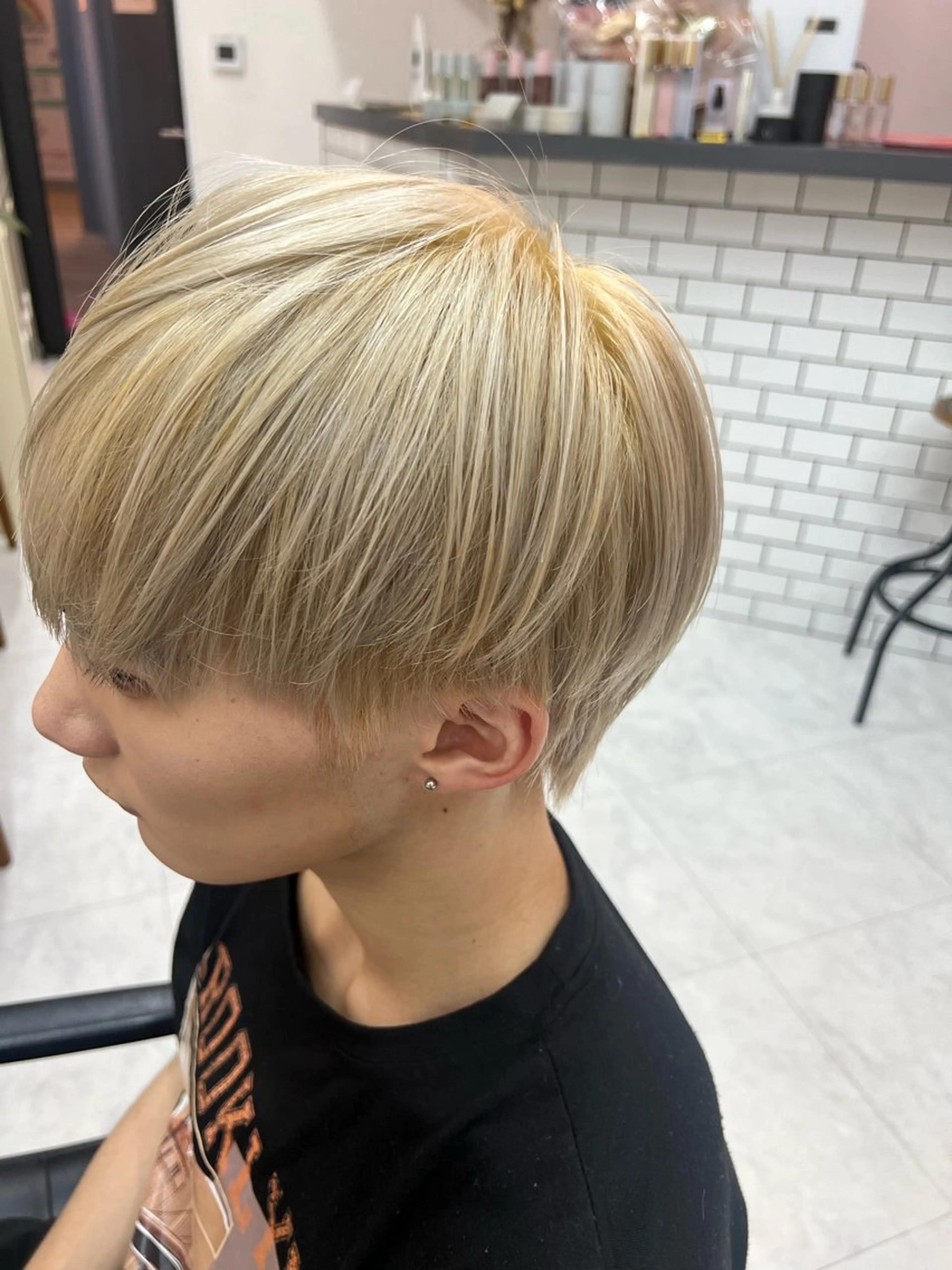 カラー メンズ ダブルカラー寒色系 ボリューム改善ハヤトのヘアスタイル