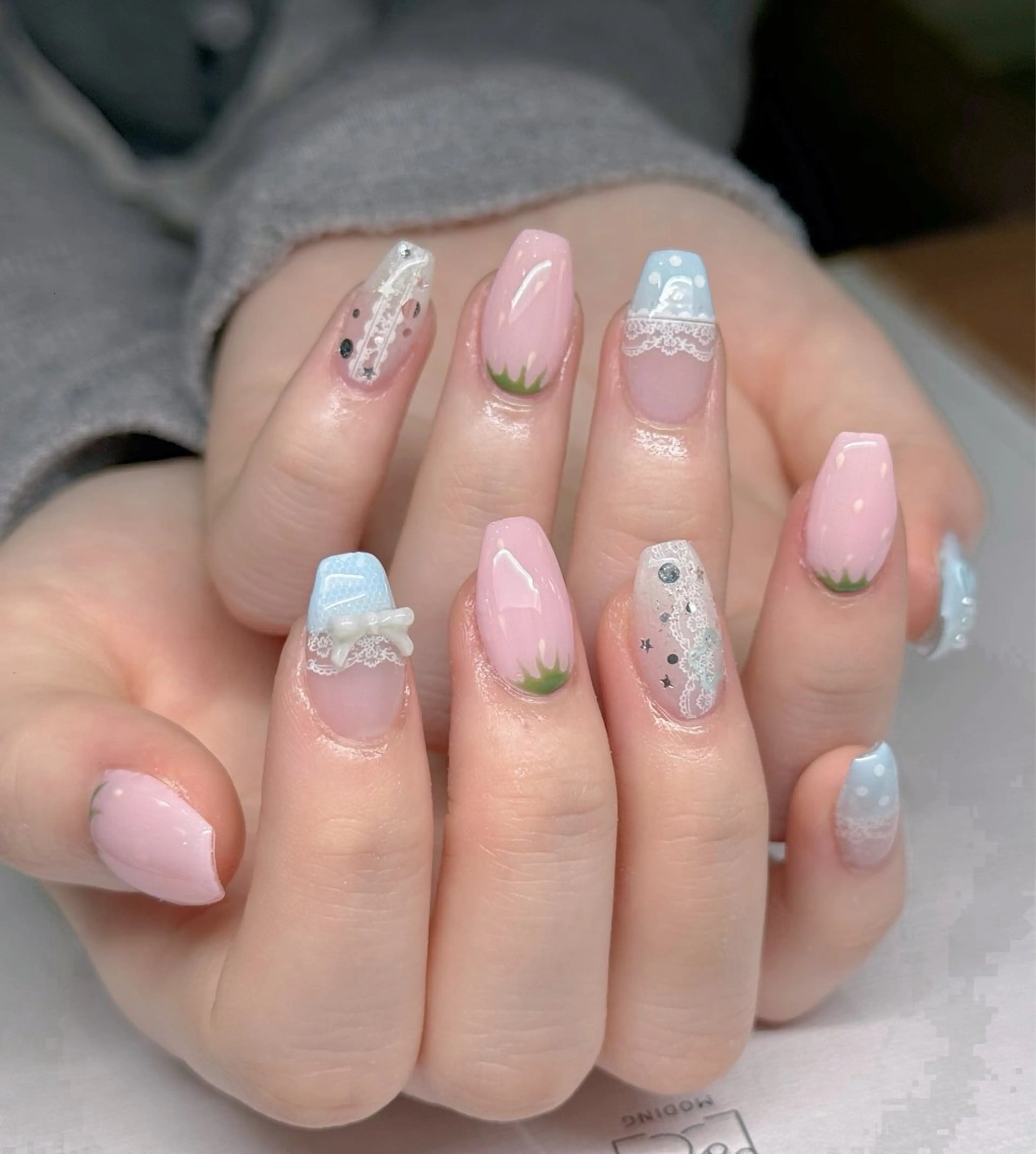 ネイル 桜ネイル フラワーネイル ニュアンスネイル オフィスネイル パステルネイル ハンドネイル MILO 168 池袋のネイルデザイン