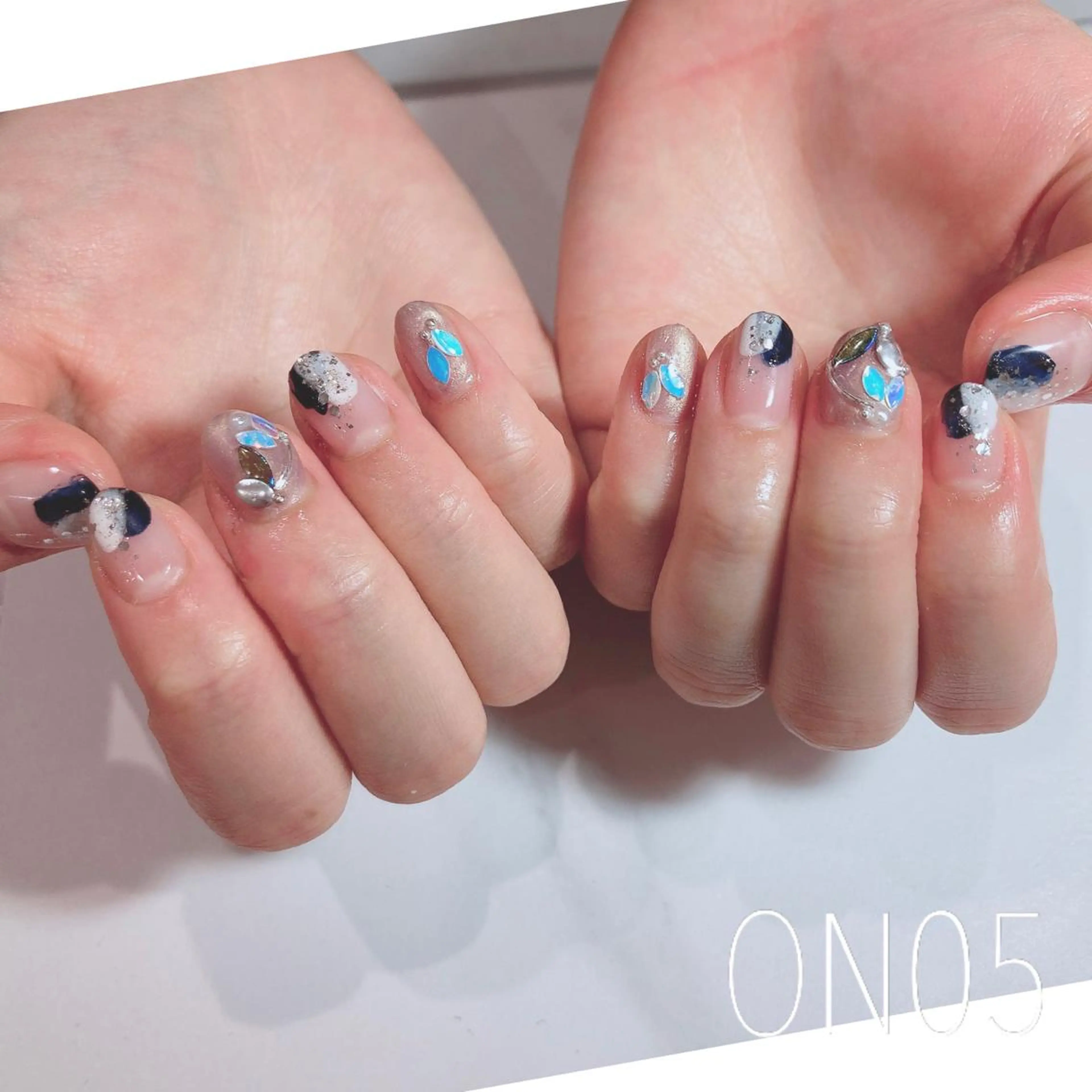 ネイル 園 寛子 （ネイリスト）のネイルデザイン