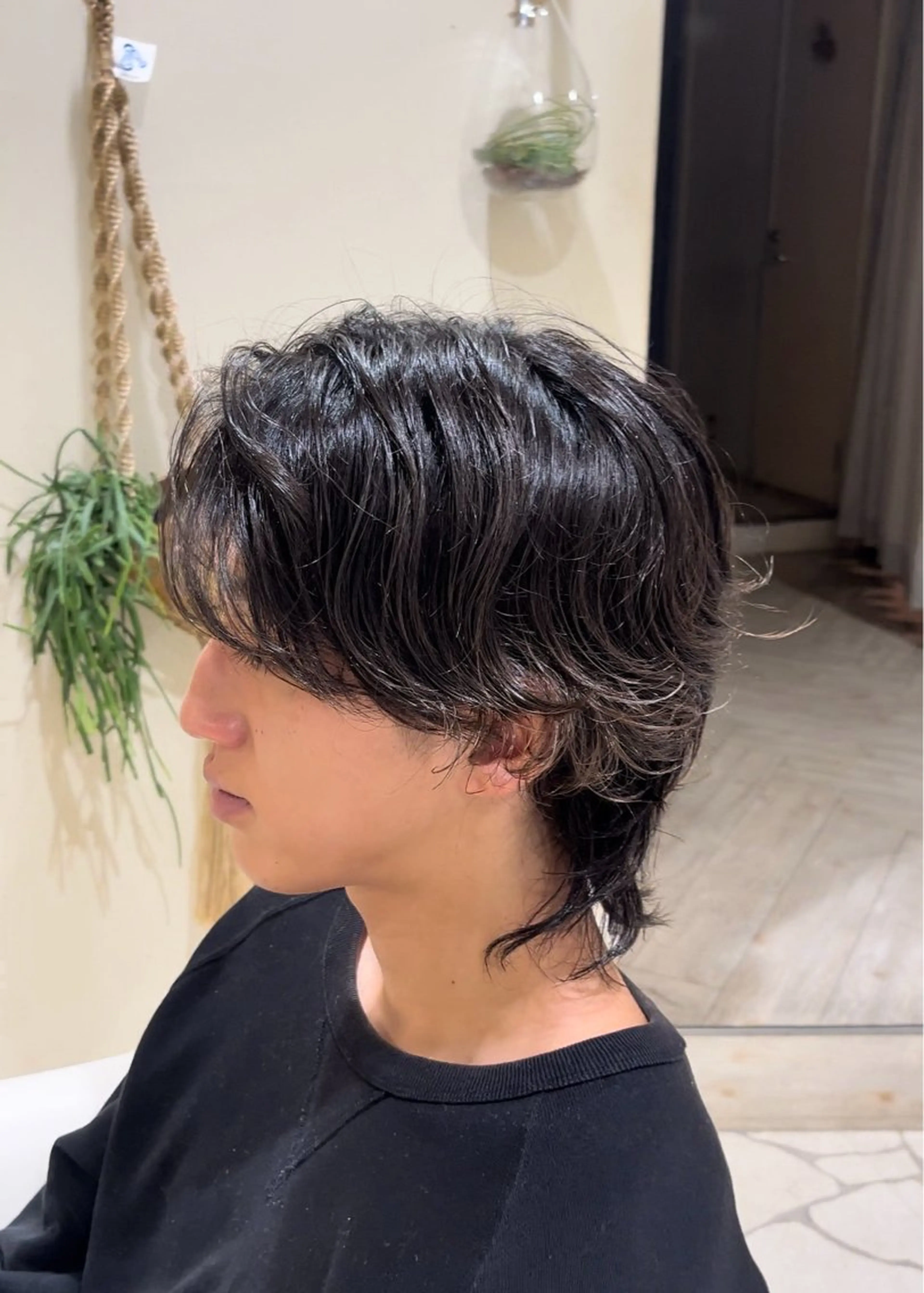 ショート パーマ メンズ メンズパーマ メンズウルフカット ウルフカット CYAN.所属・山口 陸のヘアスタイル