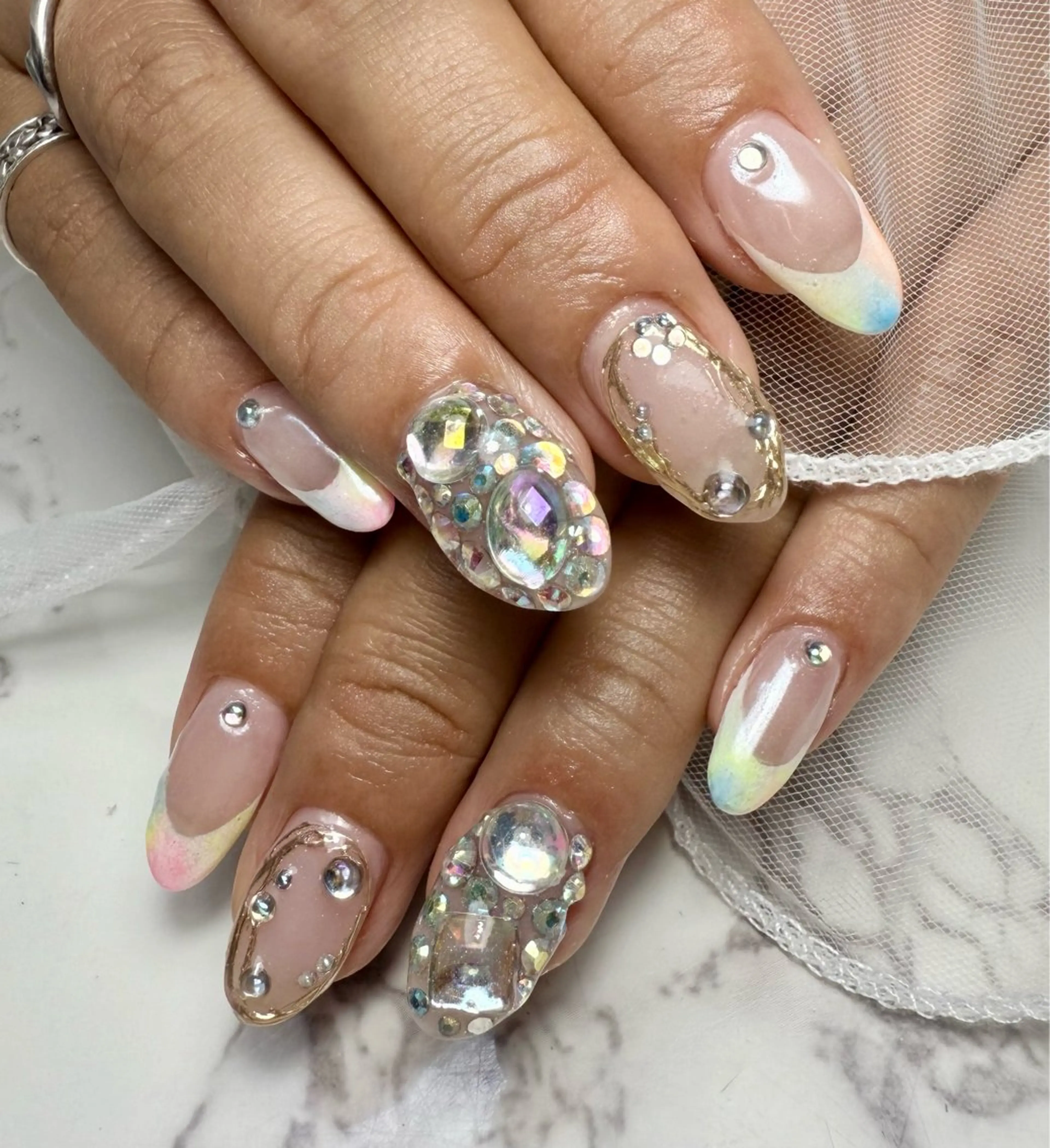 ネイル アートネイル フレンチネイル ガラスフレンチ 氷ネイル・うるうるネイル キラキラネイル M.N_ nailのネイルデザイン