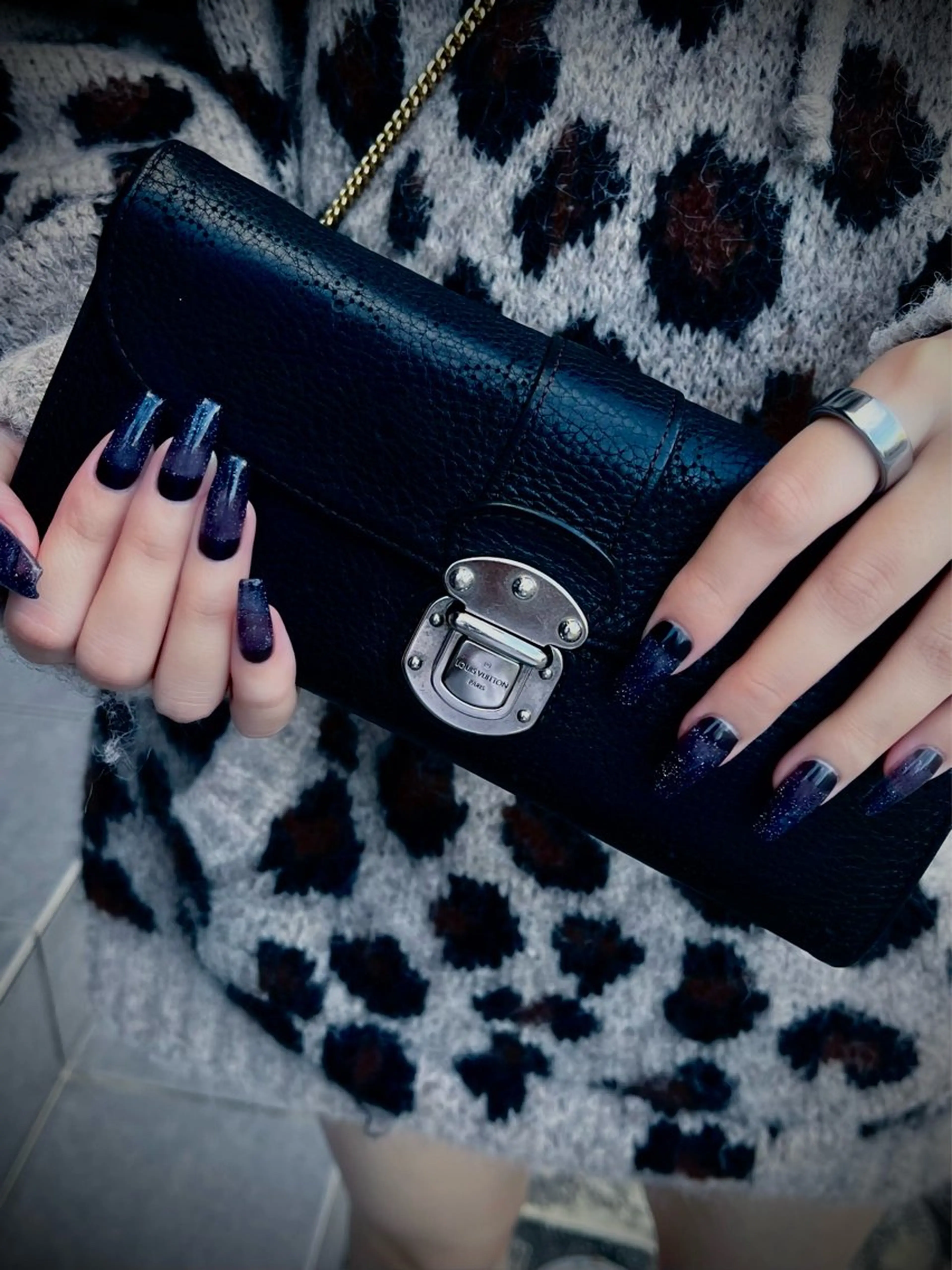 ネイル キラキラネイル マグネットネイル ワンカラーネイル スカルプネイル ワンホンネイル nine.🦋 YUKOのネイルデザイン