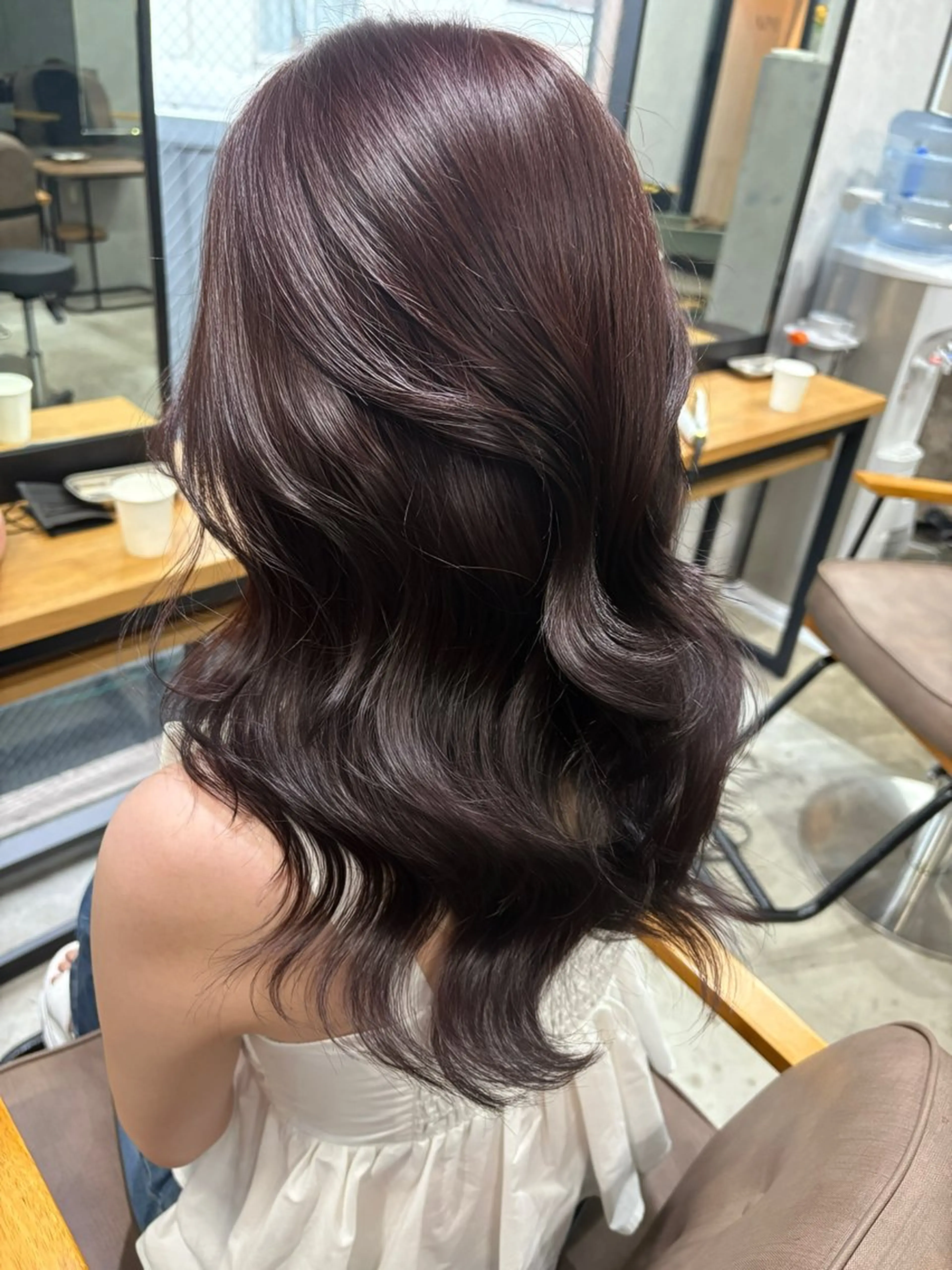 ロング ヘアカラー maya レイヤーカットのヘアスタイル