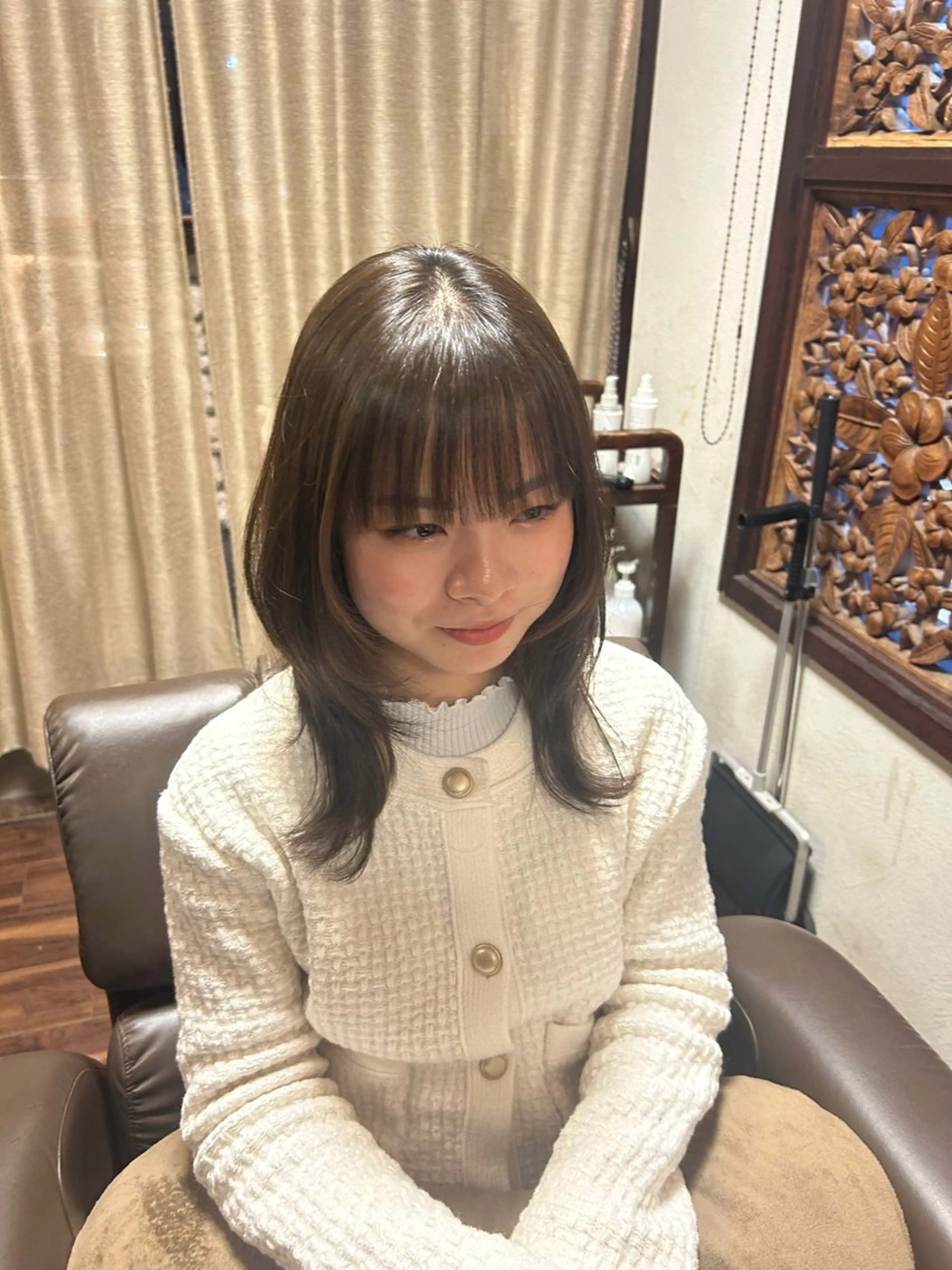 ミディアム レイヤー/透明感カラ ー/茅ヶ崎/momiのヘアスタイル