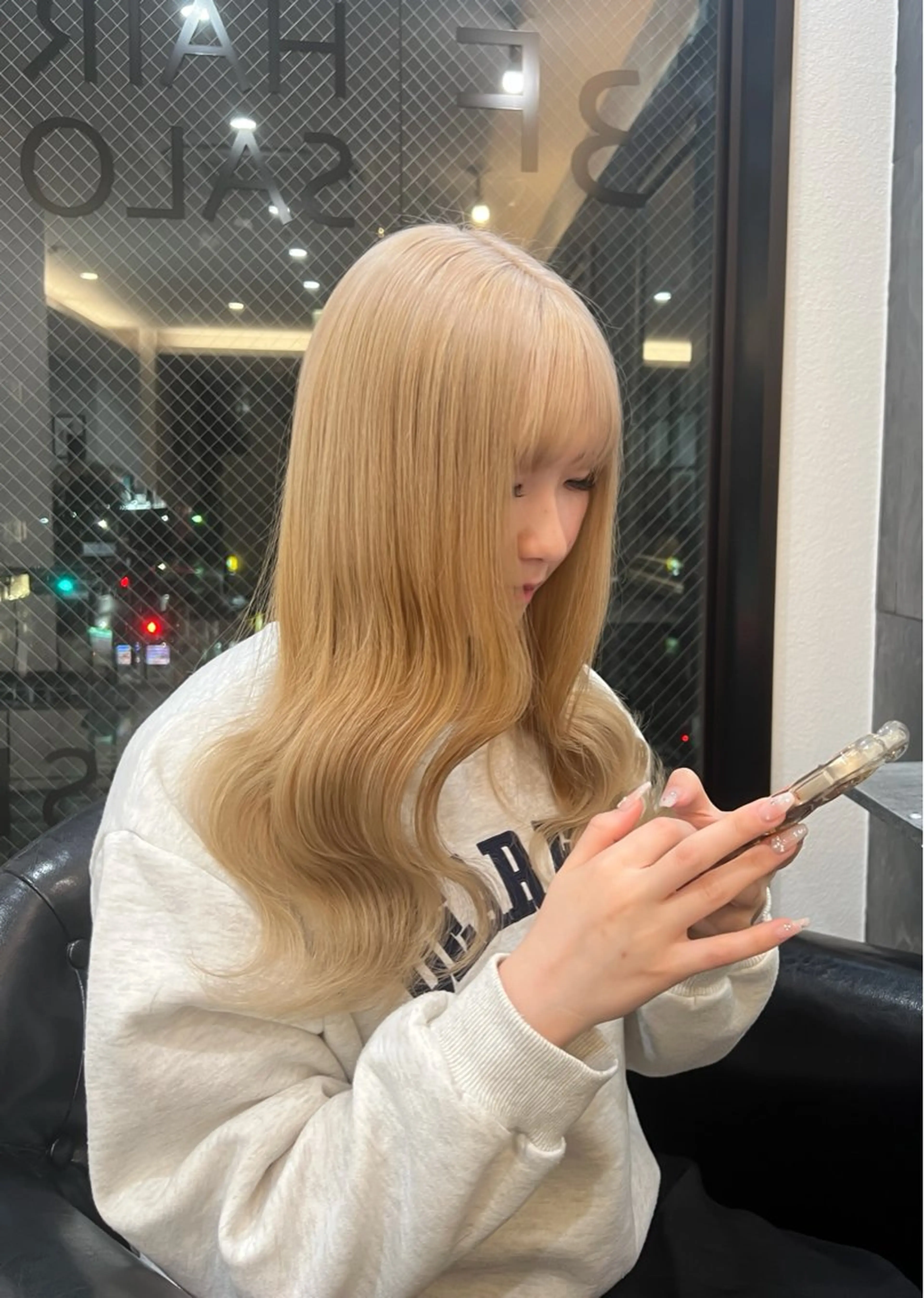 ロング カラー 和夢/メンズカット/ パーマ/ハイトーンのヘアスタイル