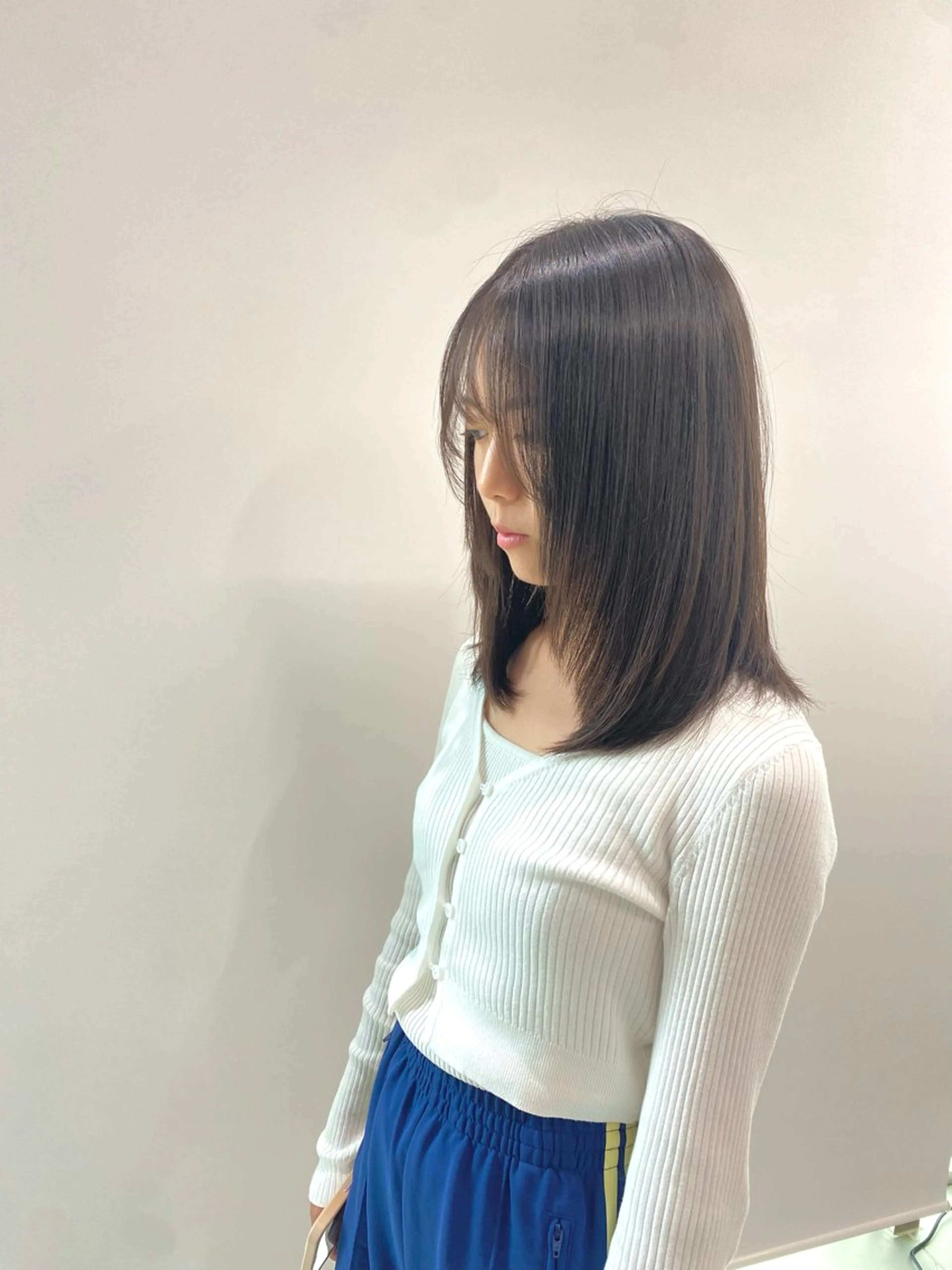 ミディアム カット 縮毛矯正 トリートメント Forest. kanako🕊️のヘアスタイル