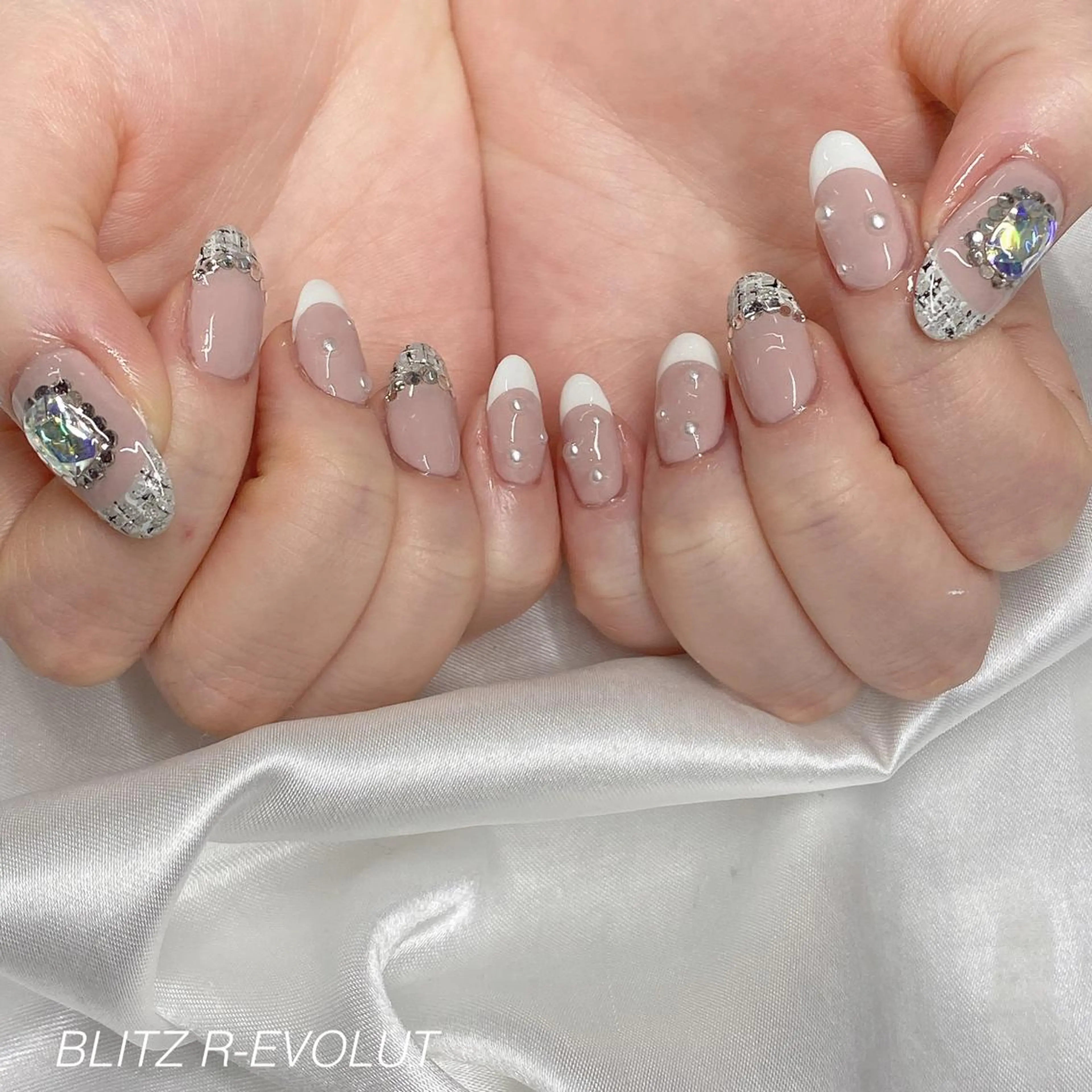 ネイル ☁️BLITZ 🎀笠原雪音🎀のネイルデザイン