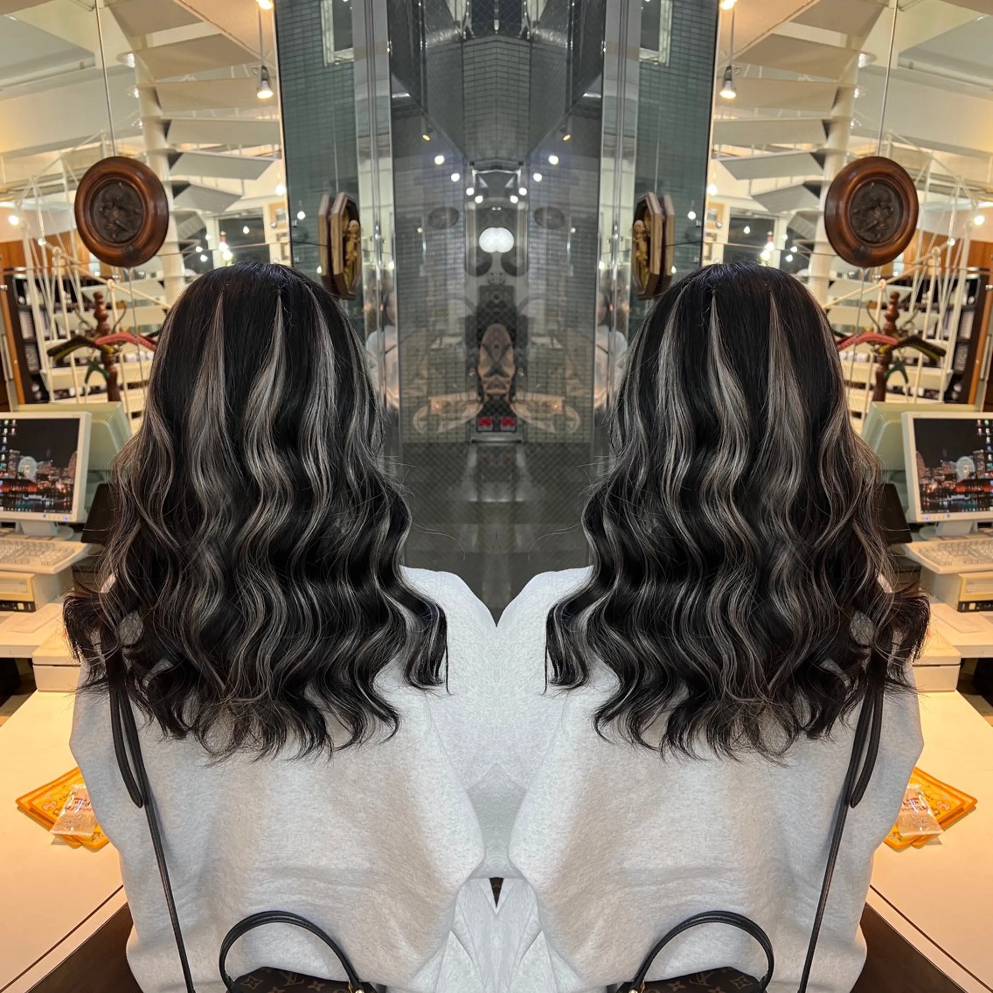 セミロング カラー ヘアカラー エクステ レイヤー/ボブ/ ミニボブ/AOIのヘアスタイル