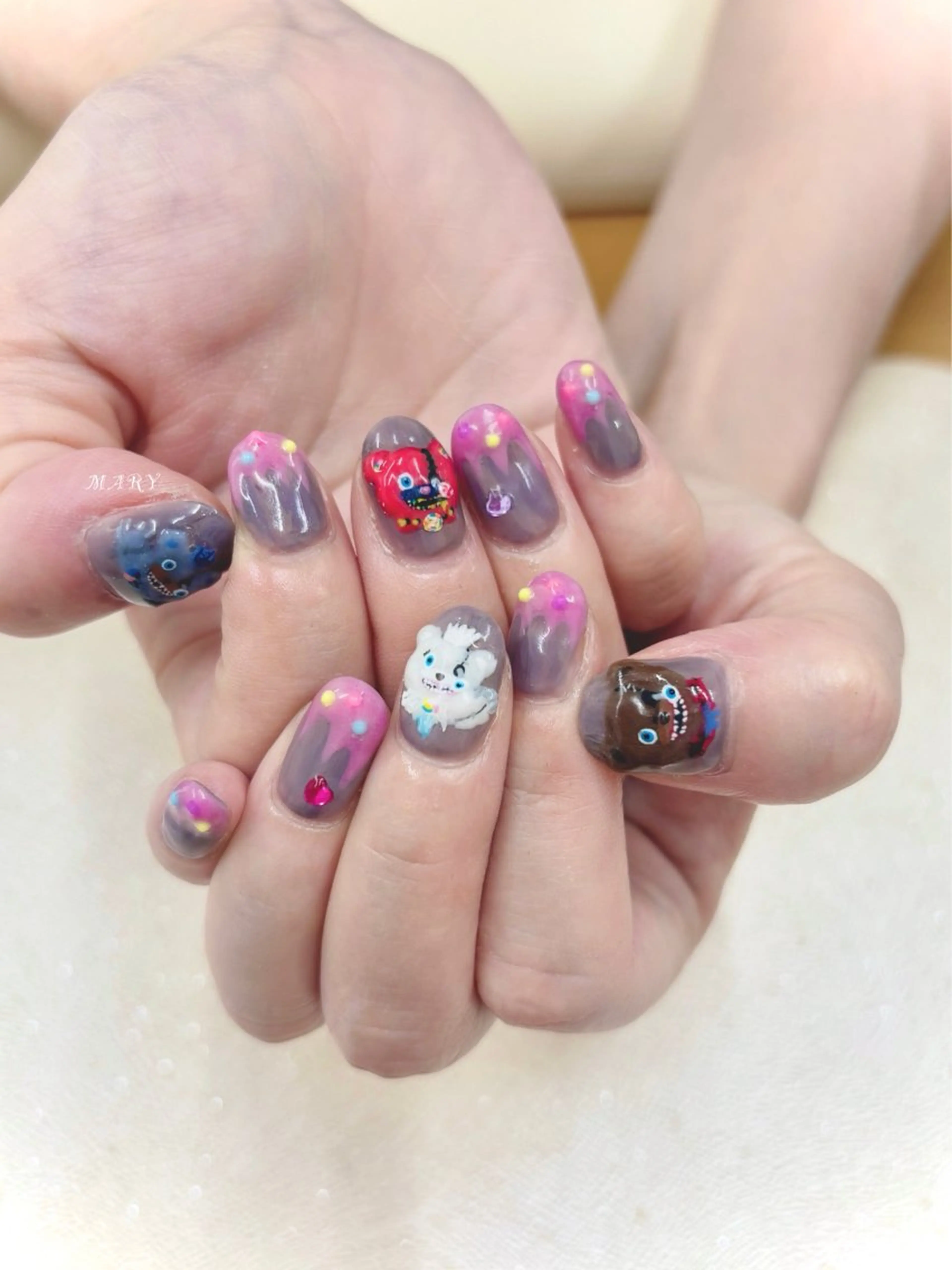 ネイル ハロウィン ニュアンスネイル ハンドネイル Mary nail所属・Mary nail .narumiのネイルデザイン