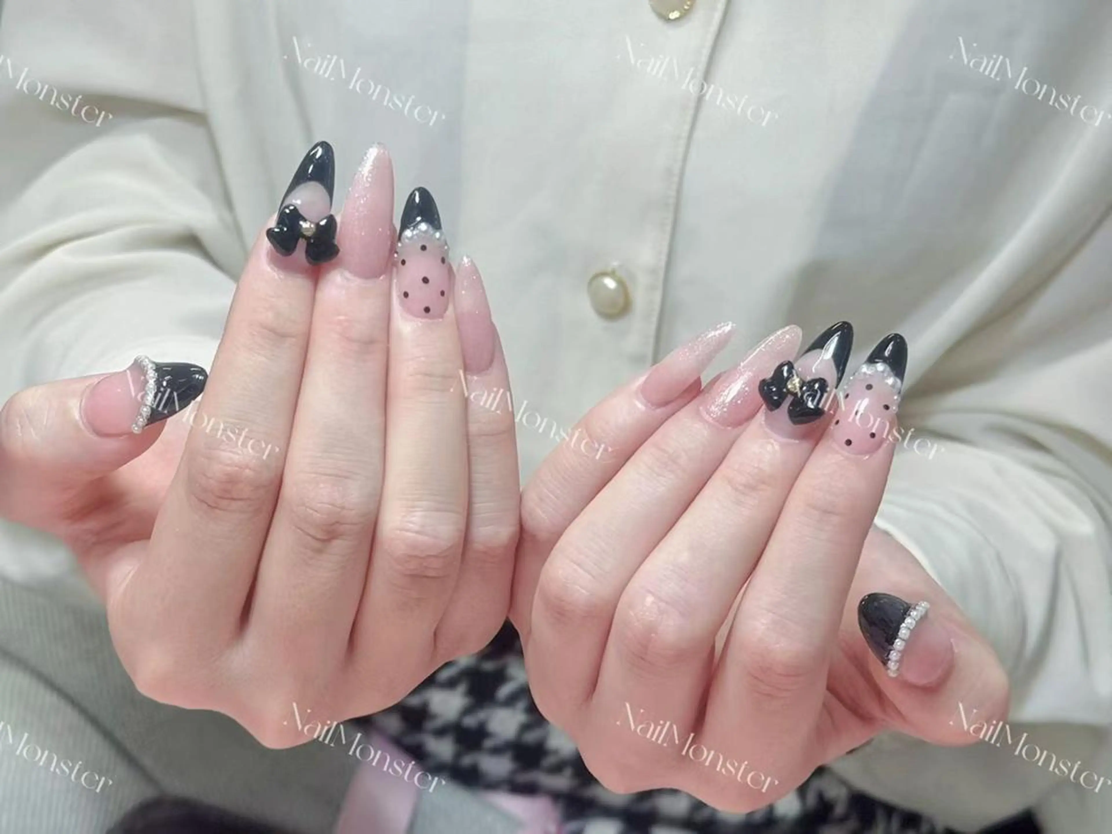ネイル アートネイル オーロラネイル ガーリー キラキラネイル 韓国ネイル Nail Monsterのネイルデザイン