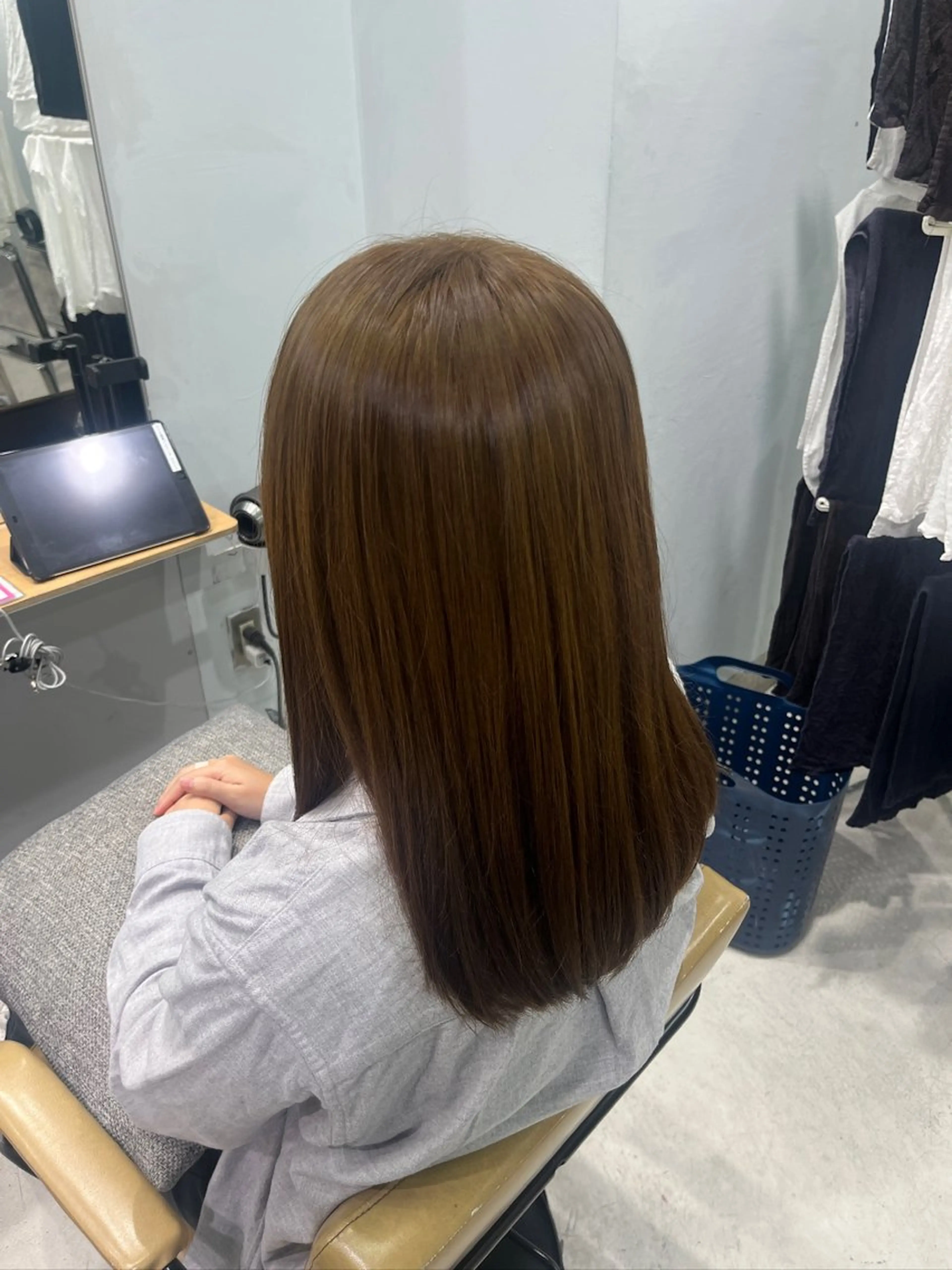 ミディアム カラー ブラウンカラー オリーブブラウン ヘアカラー FILMS 田町・芝浦所属・長谷川 ななこのヘアスタイル