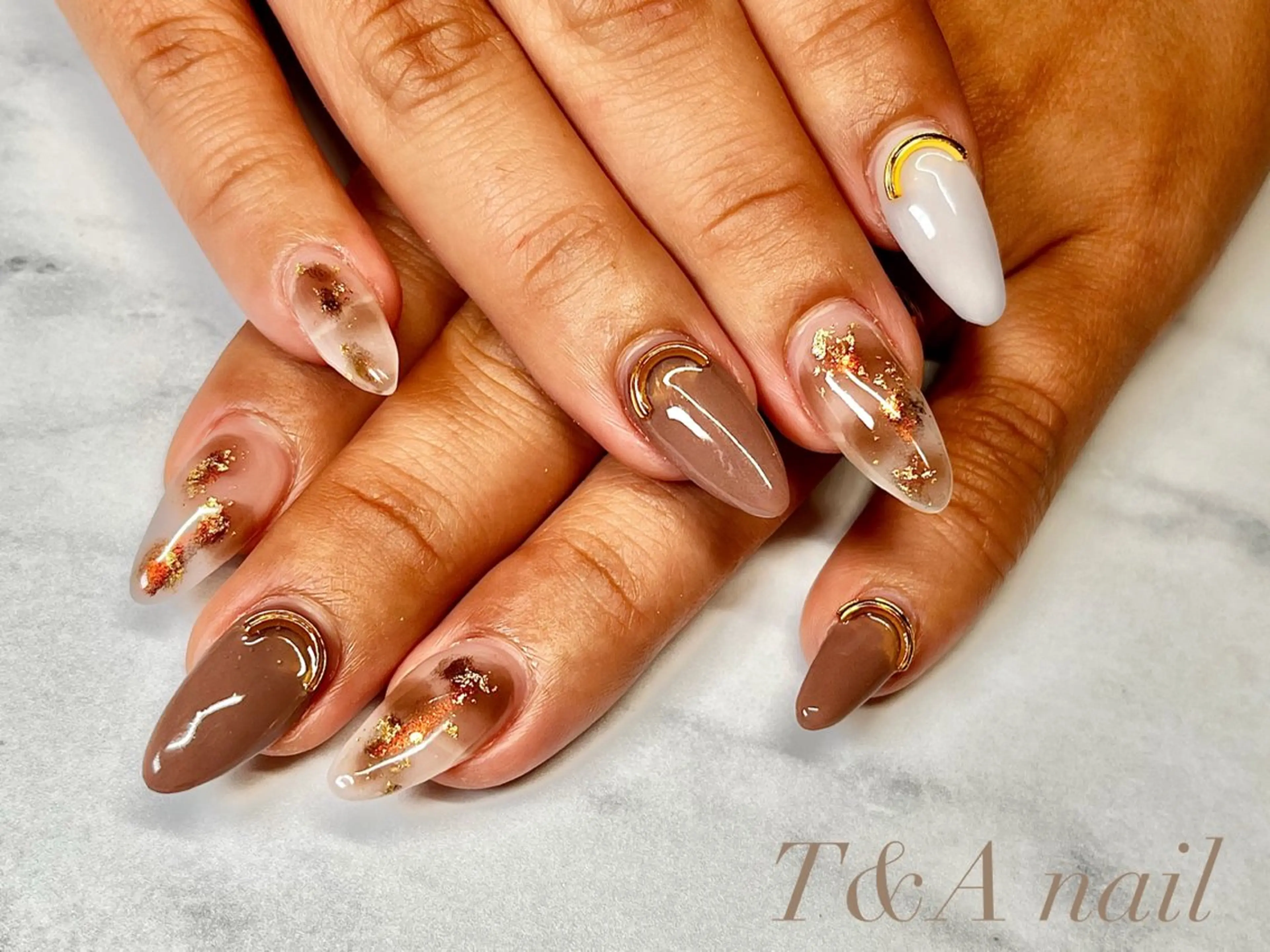 ネイル べっ甲ネイル ブラウン 長さ出し ジェルネイル マットネイル ハンドネイル T&A nailのネイルデザイン