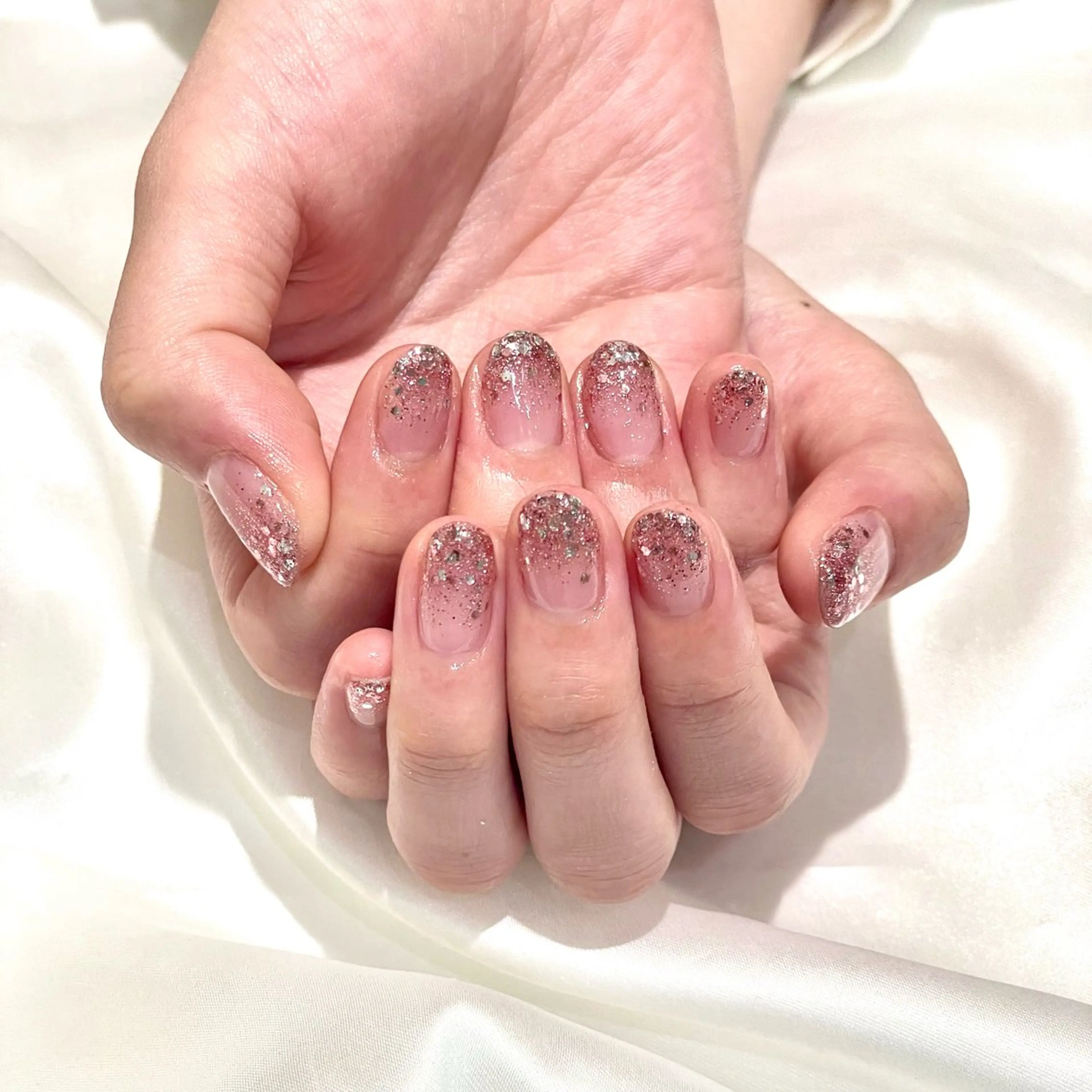 ネイル グラデーション ラメ(グリッター) ラメグラデーション ハンドネイル ゆ きのネイルデザイン