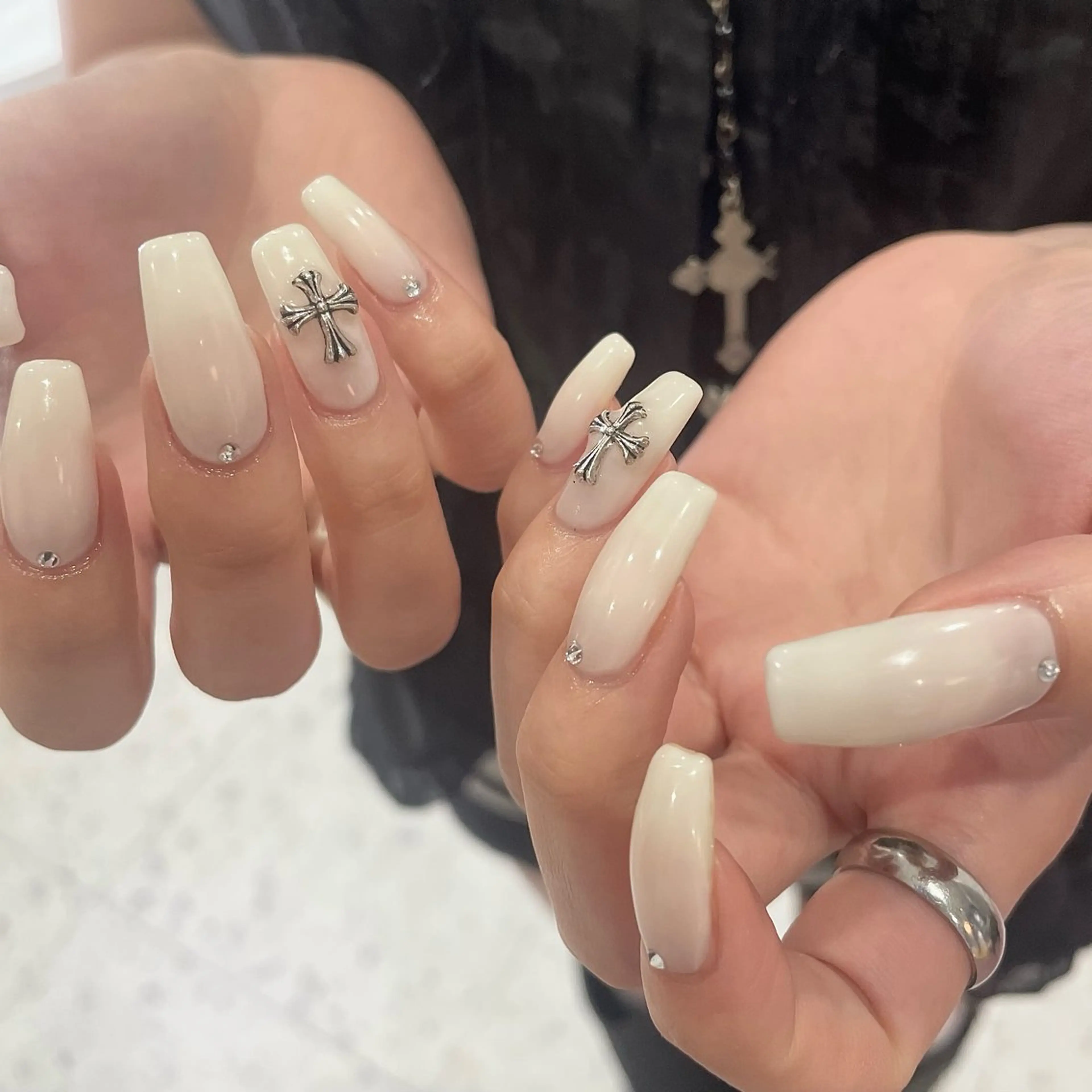 ネイル ハンドネイル Lily🍒 NANAのネイルデザイン