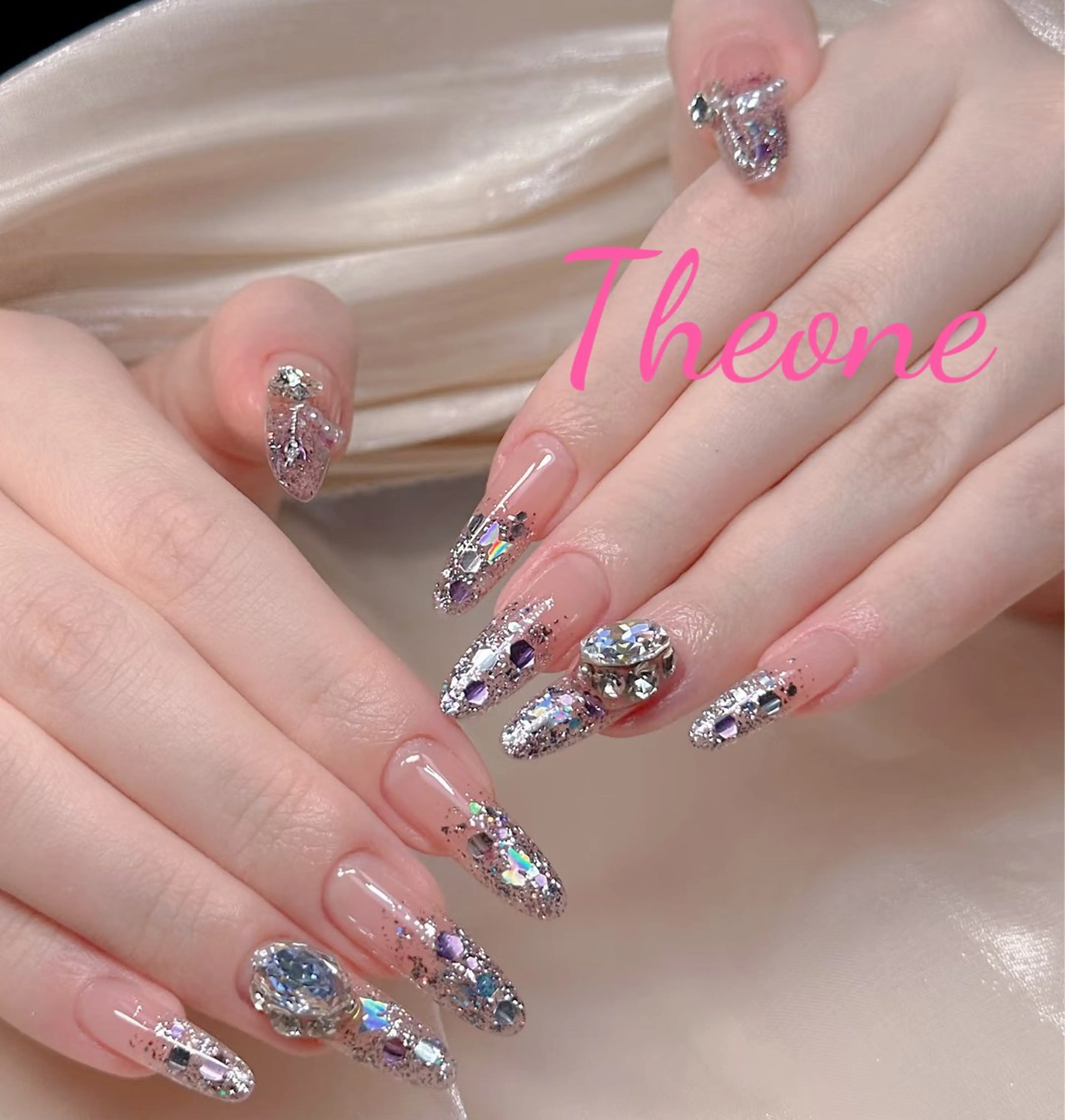 ネイル 内村 ミナのネイルデザイン