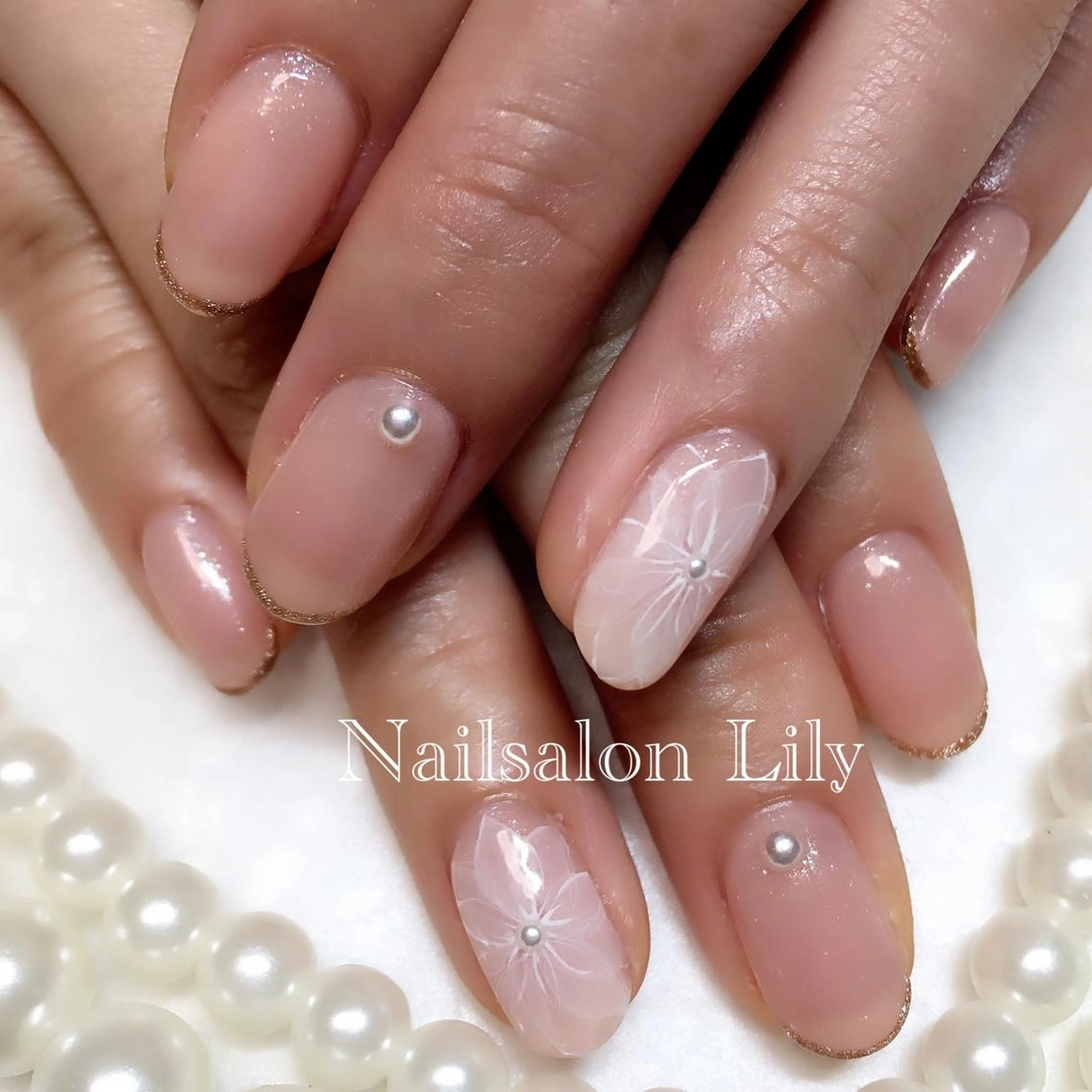 ネイル フラワーネイル Nailsalon Lilyのネイルデザイン