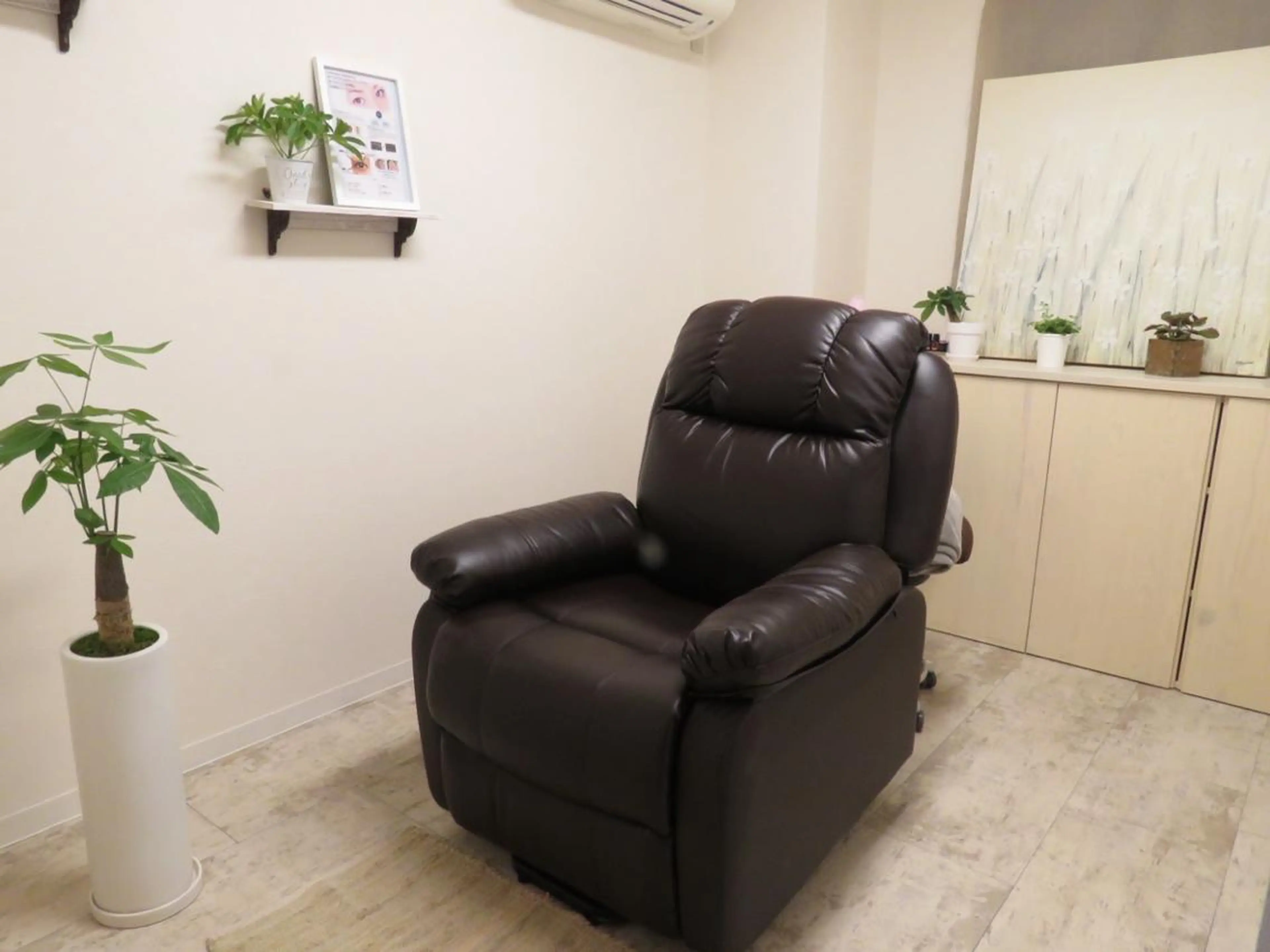 ロング カラー パーマ ヘアアレンジ マツエク・マツパ t-under~taachi~所属・taachi Nanaのマツエク・マツパデザイン