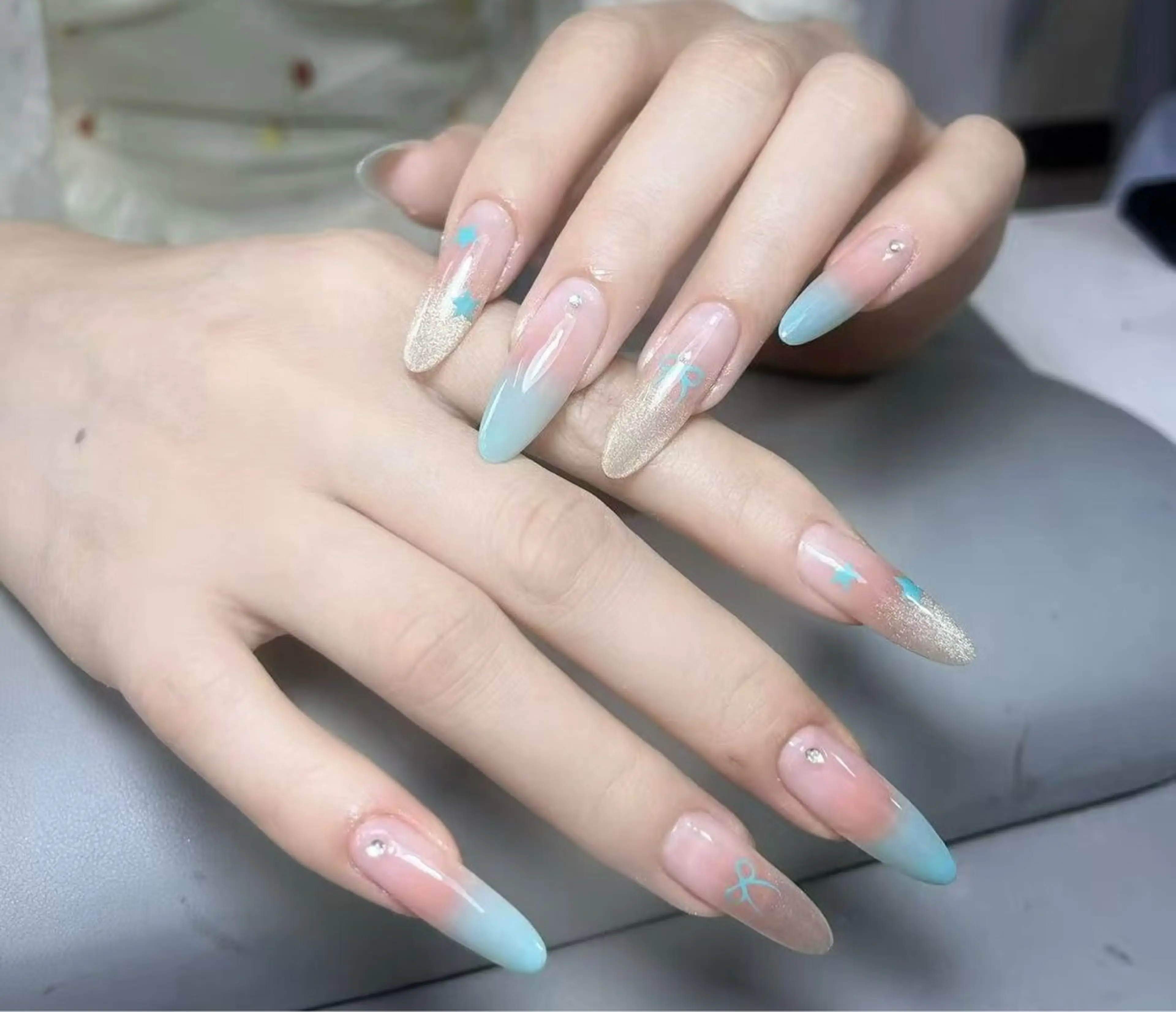 ネイル R's  Nail所属・LI KOのネイルデザイン