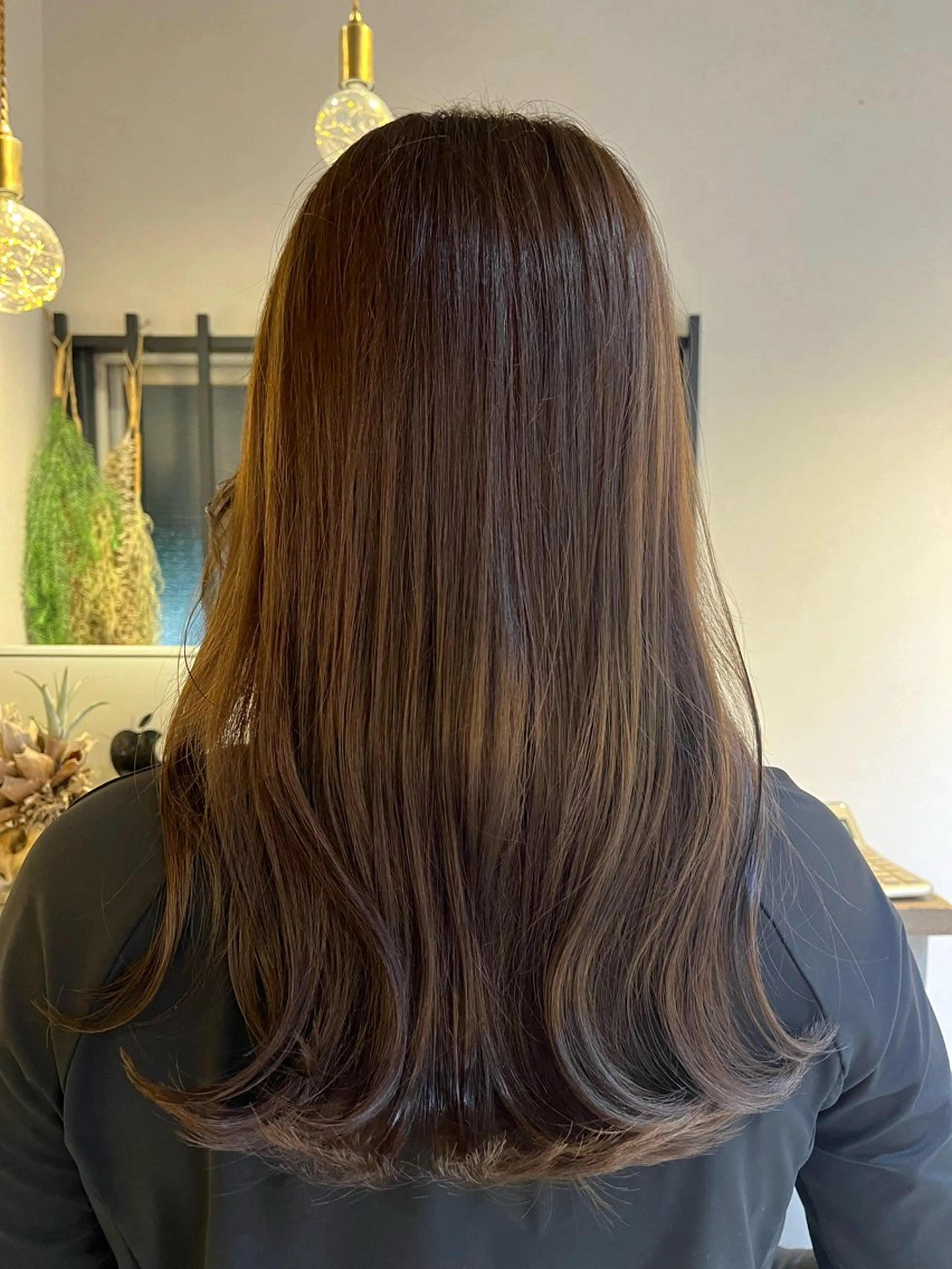 ロング カラー ベージュカラー LoE[ロエ]桃井 香菜子のヘアスタイル