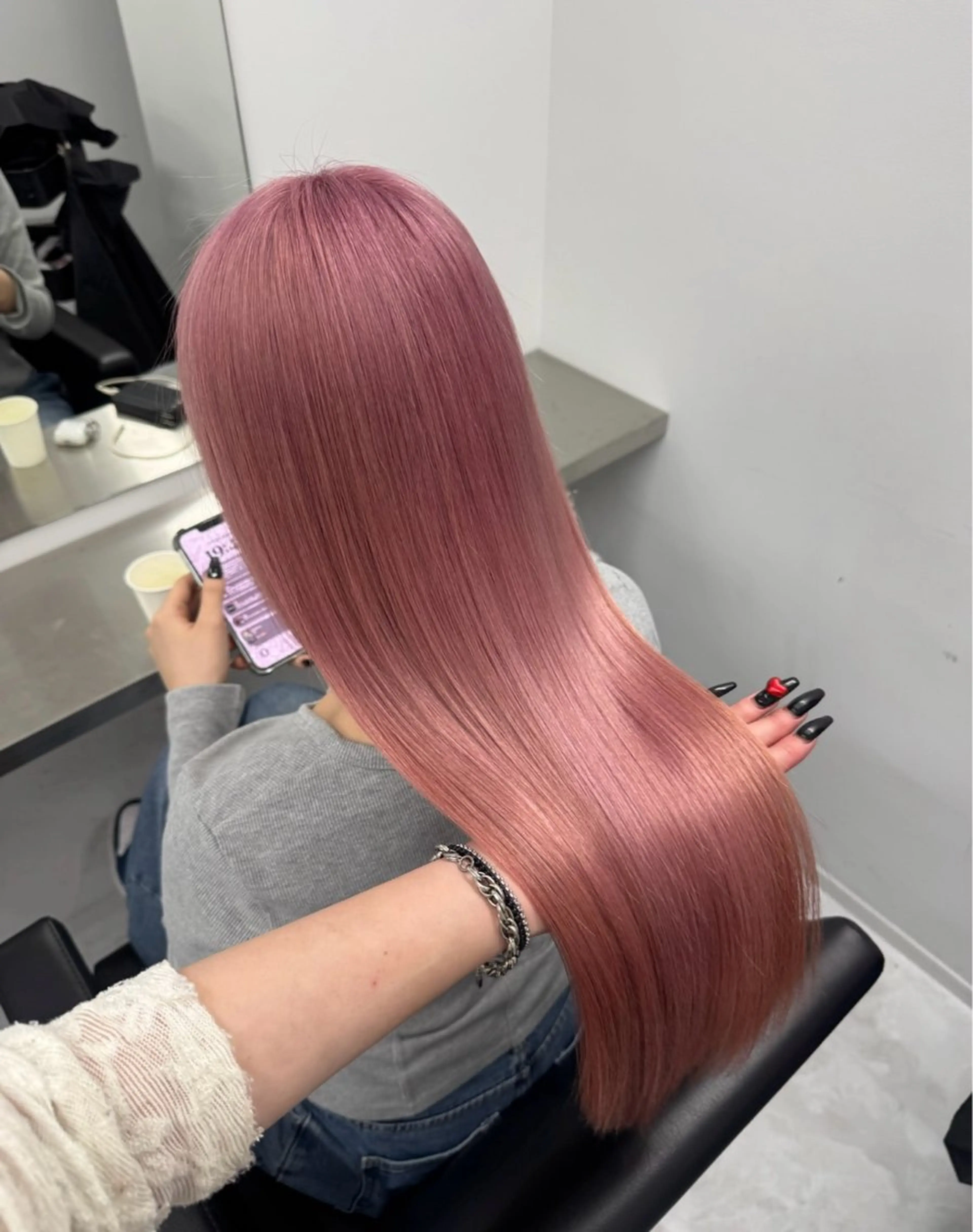 ロング うる艶🫧ハイトーン 💜🦋🫧ミズキのヘアスタイル