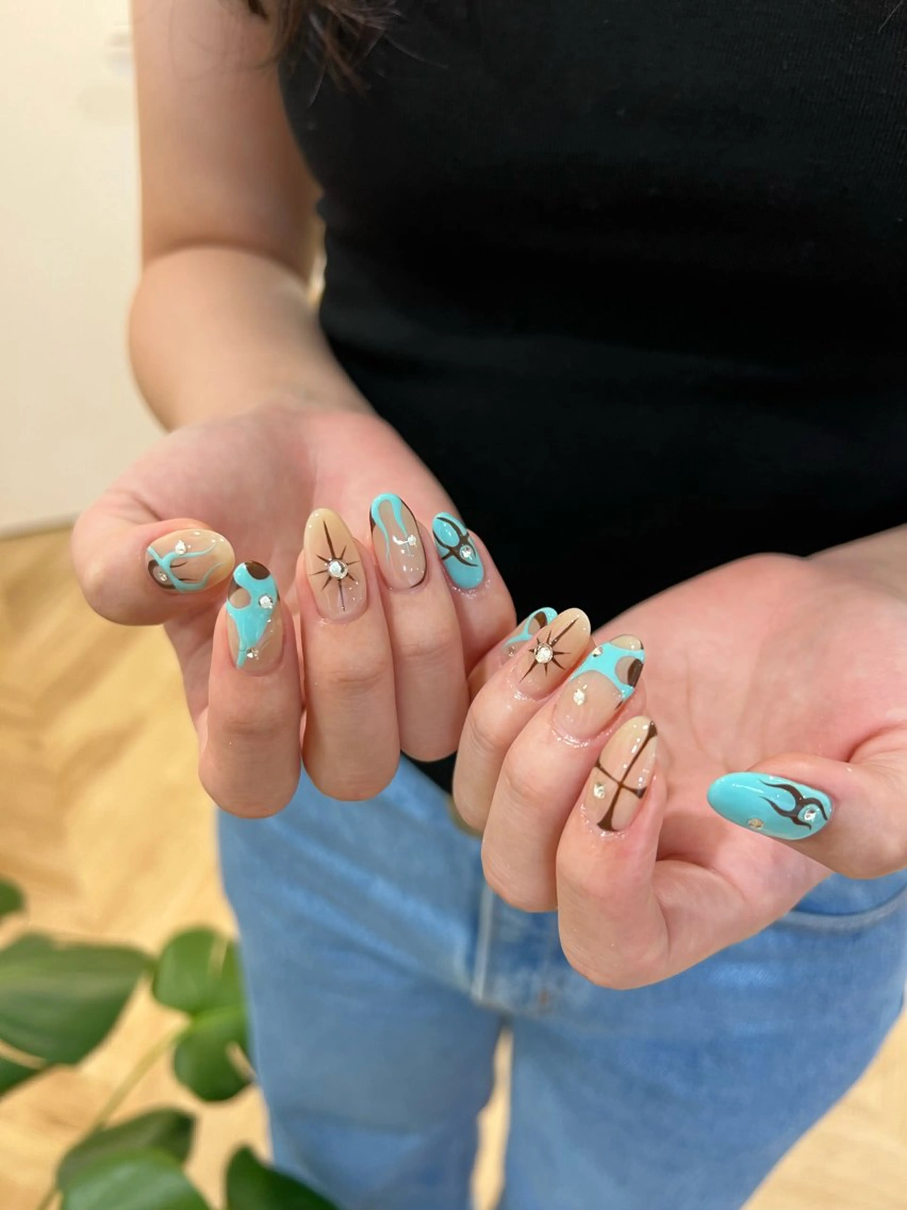 ネイル ハンドネイル フットネイル ハンドケア Nes.Nail所属・Miyagi Asamiのネイルデザイン