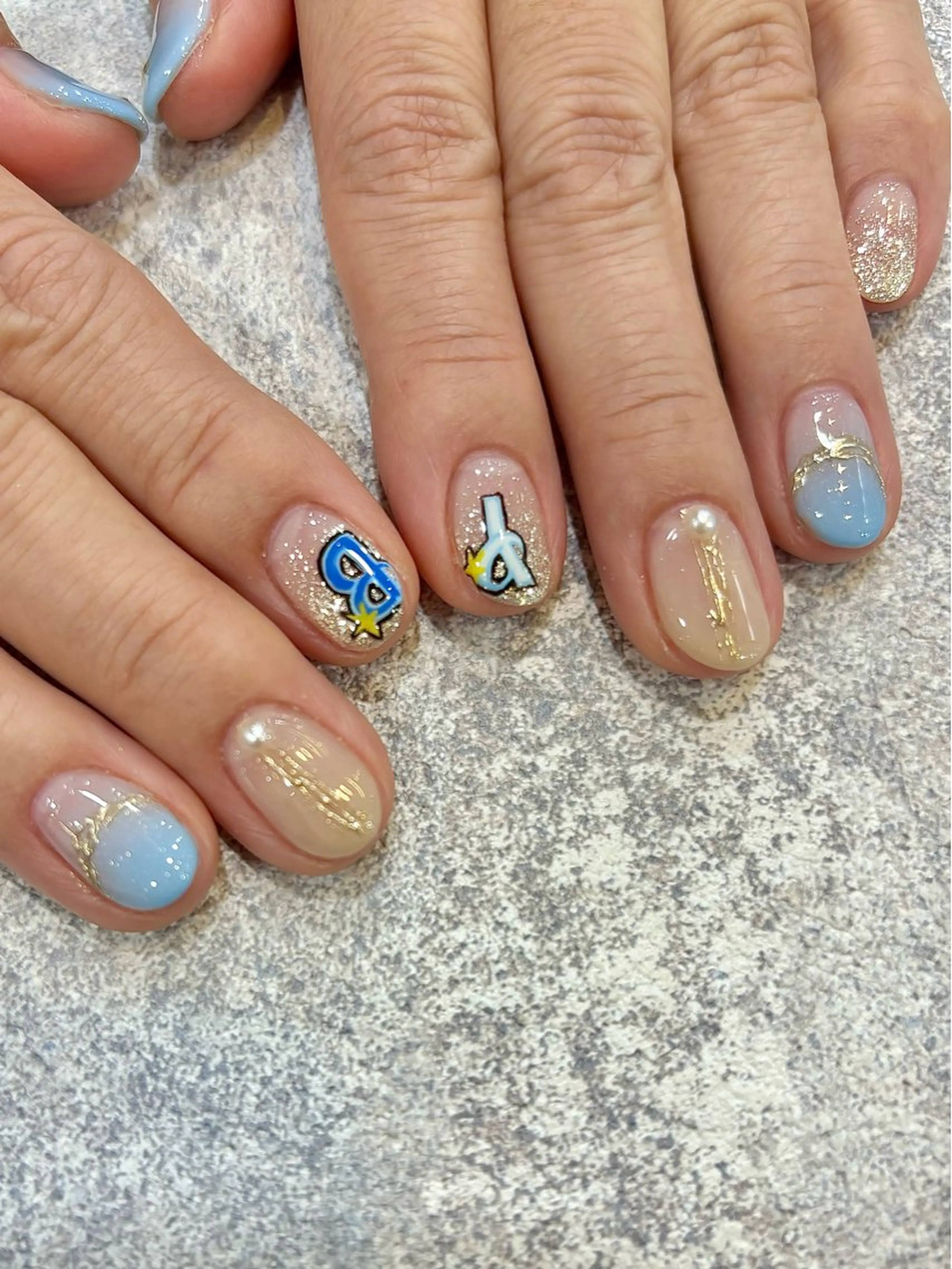 ネイル 安藤 彩乃のネイルデザイン