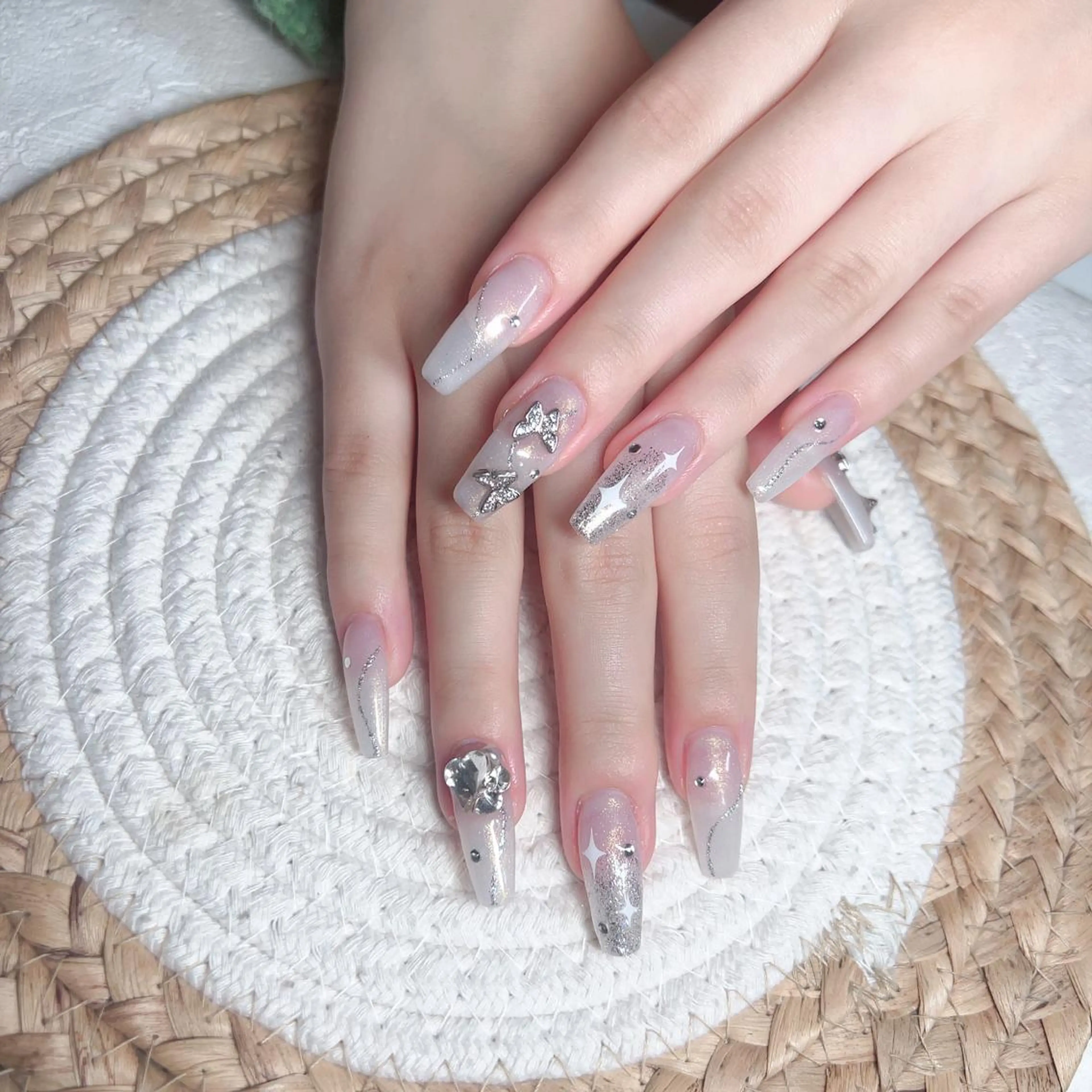 ネイル Maggie Nail🦩のネイルデザイン