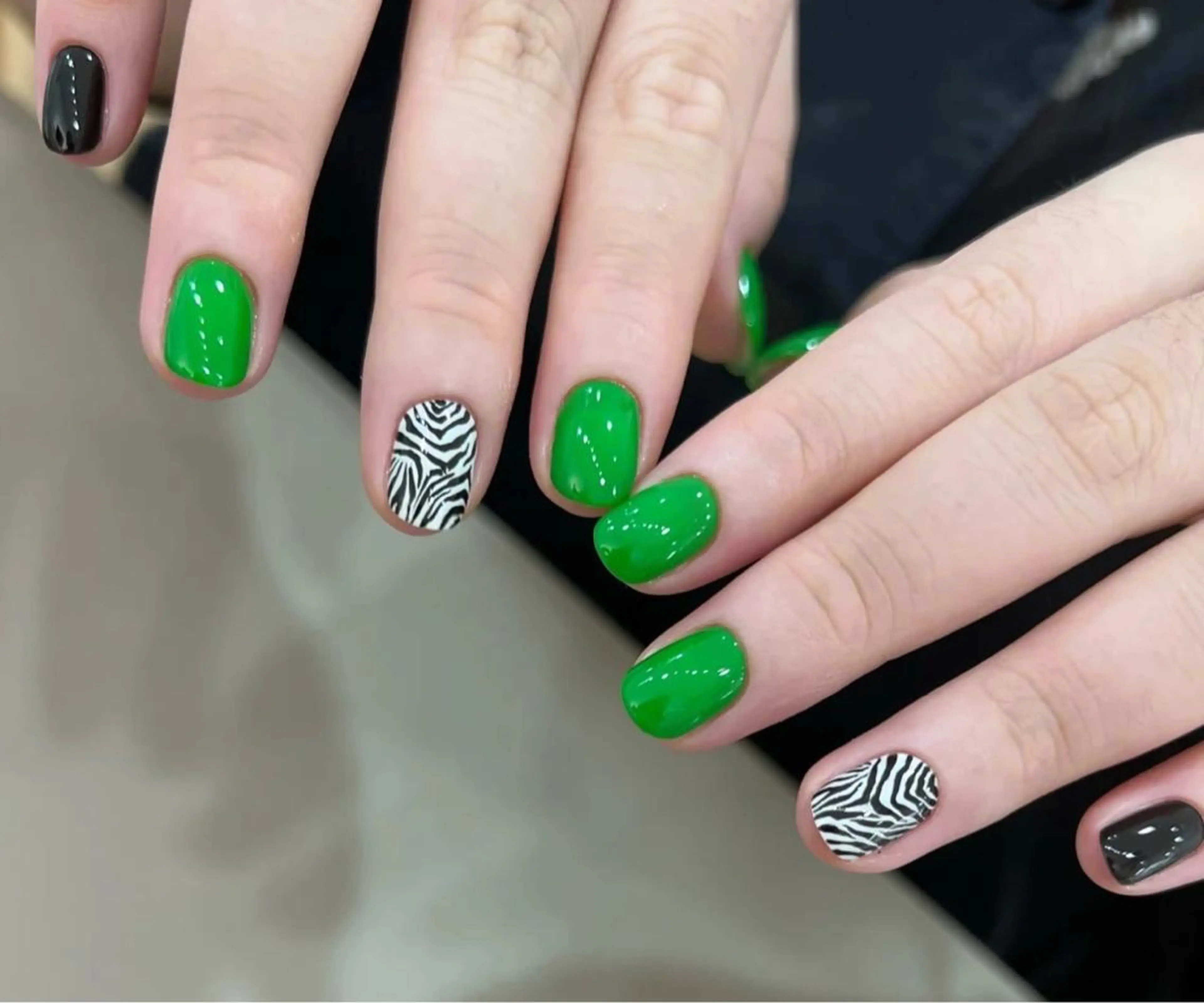 ネイル 💅E•U•B NAIL🌹所属・横浜市中区曙町 ネイルE·U·Bのネイルデザイン