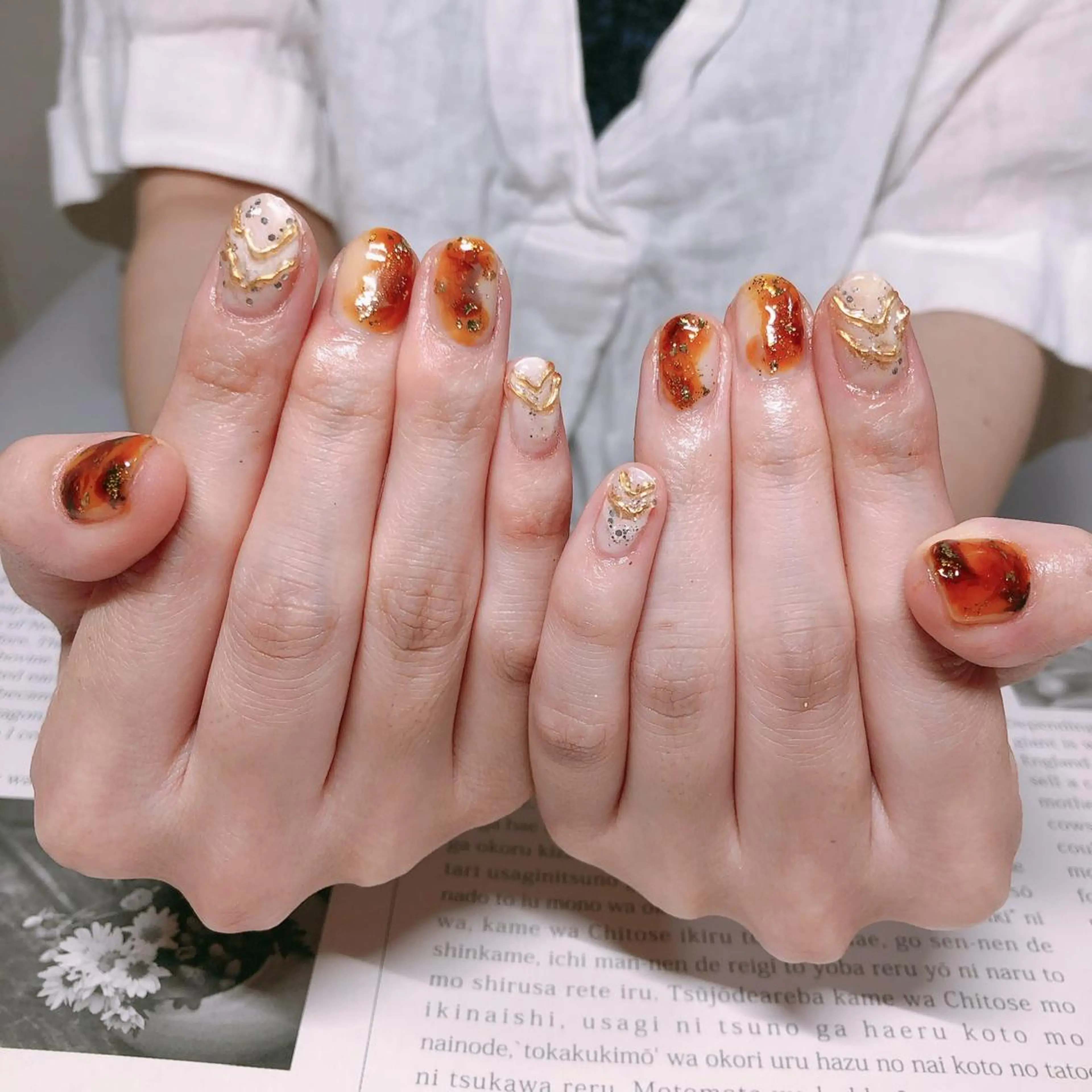 ネイル べっ甲ネイル 持ち込み ニュアンスネイル 奥園 良恵のネイルデザイン