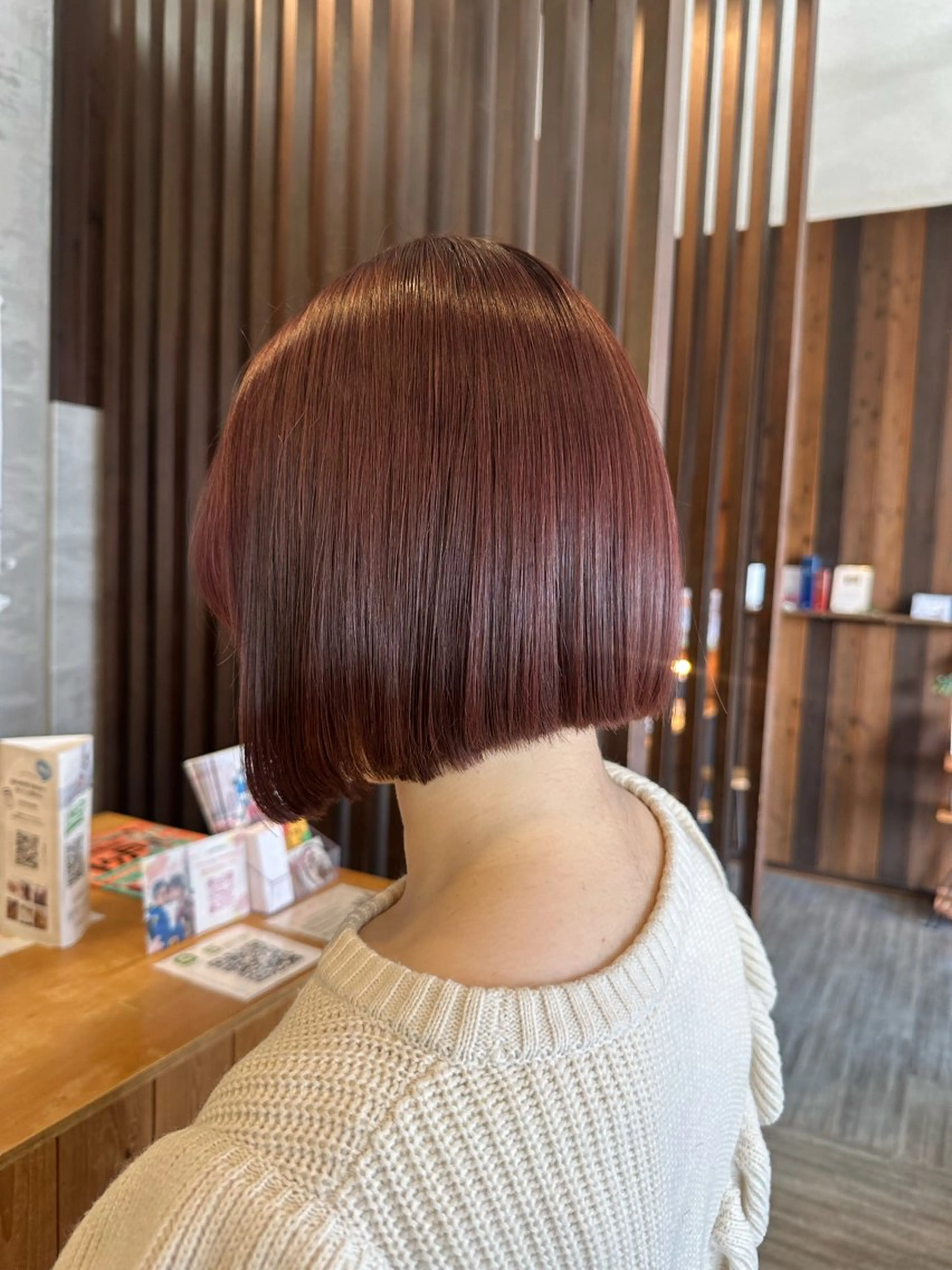 ミディアム カラー ピンクカラー レッドカラー ボブ カット ヘアカラー BRANCHÉ小牧/ 西尾 美月のヘアスタイル