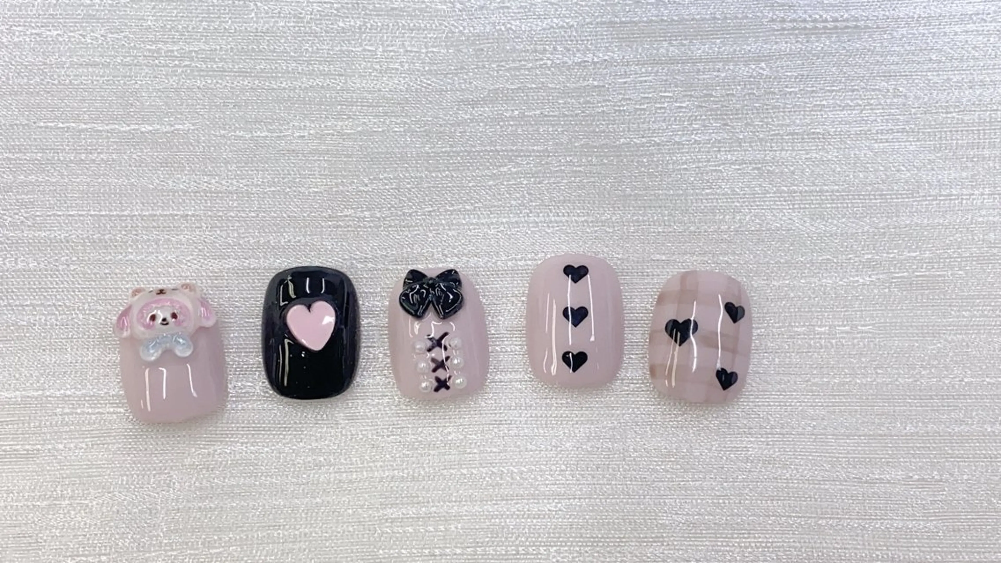 ネイル AngelChris ビューティーサロン琳のネイルデザイン