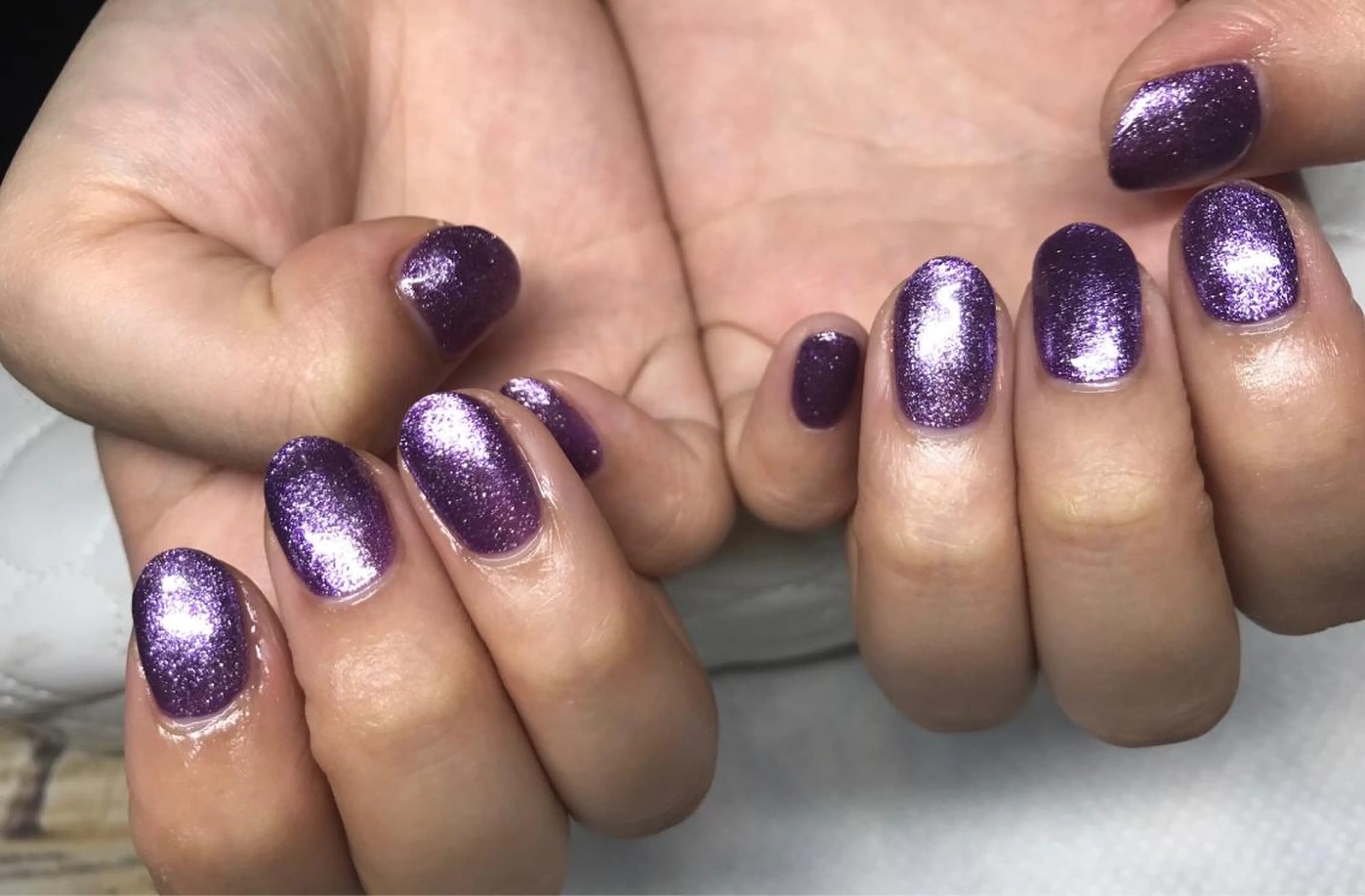 ネイル ジェルネイル ラメ(グリッター) パープル ガールネイルサロン所属・ガール ネイルサロンのネイルデザイン