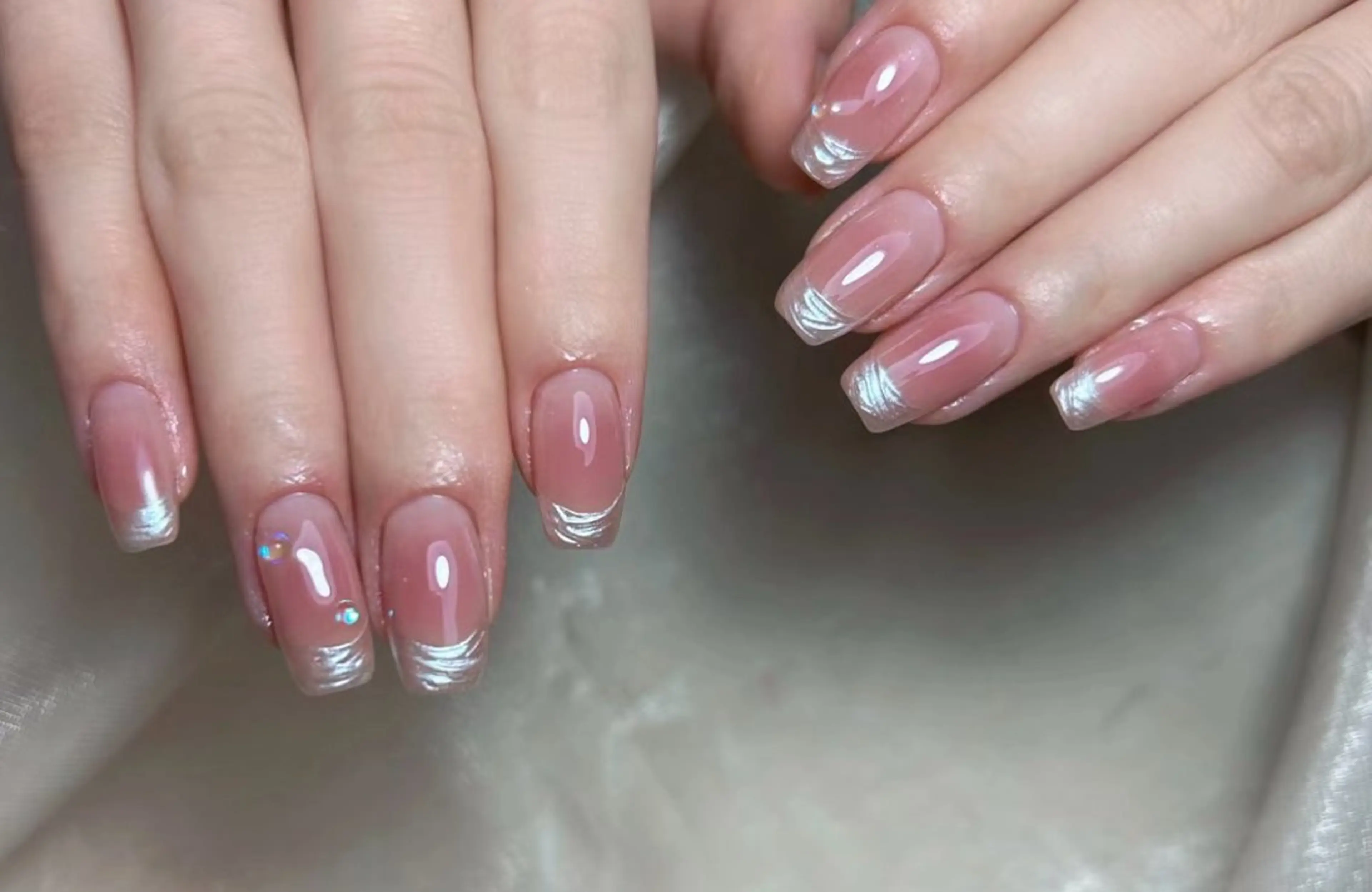 ネイル アートネイル チークネイル 長さ出し フットネイル ジェルネイル ラッキーネイルサロン西川口東口店所属・山田 由奈のネイルデザイン