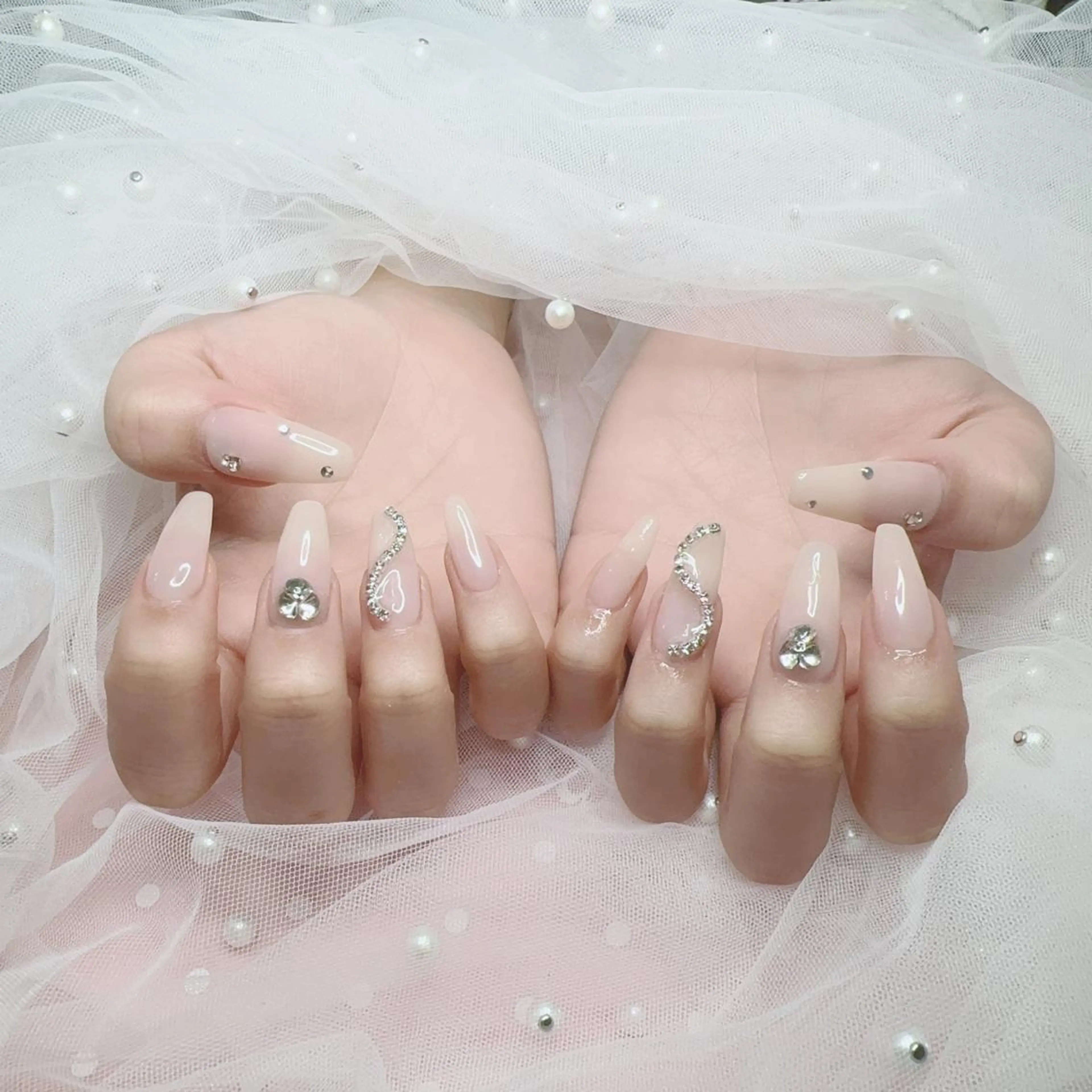 ネイル ハンドネイル 🎀シズカ nail🎀のネイルデザイン