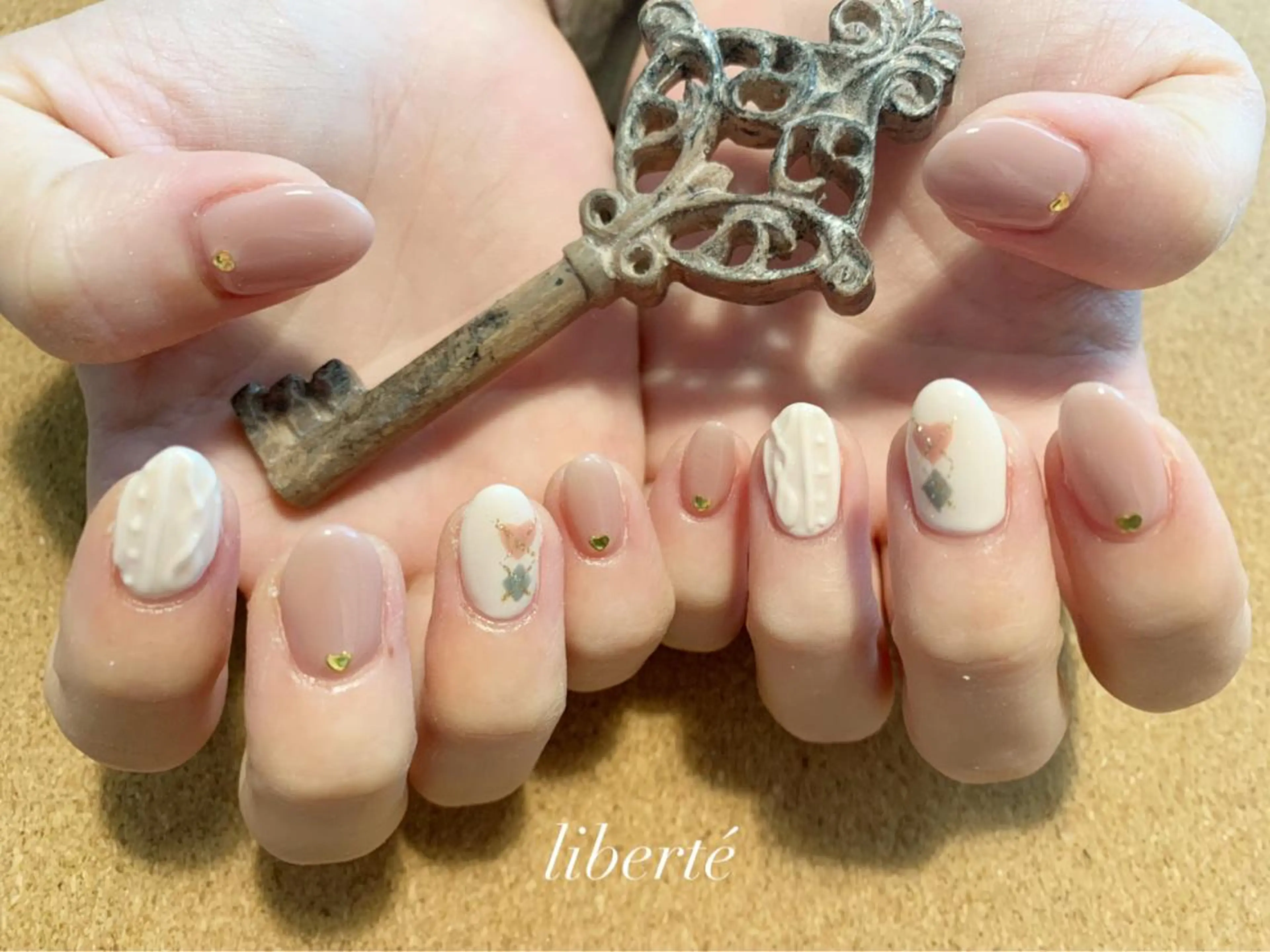 ネイル liberté (リベルテ)のネイルデザイン