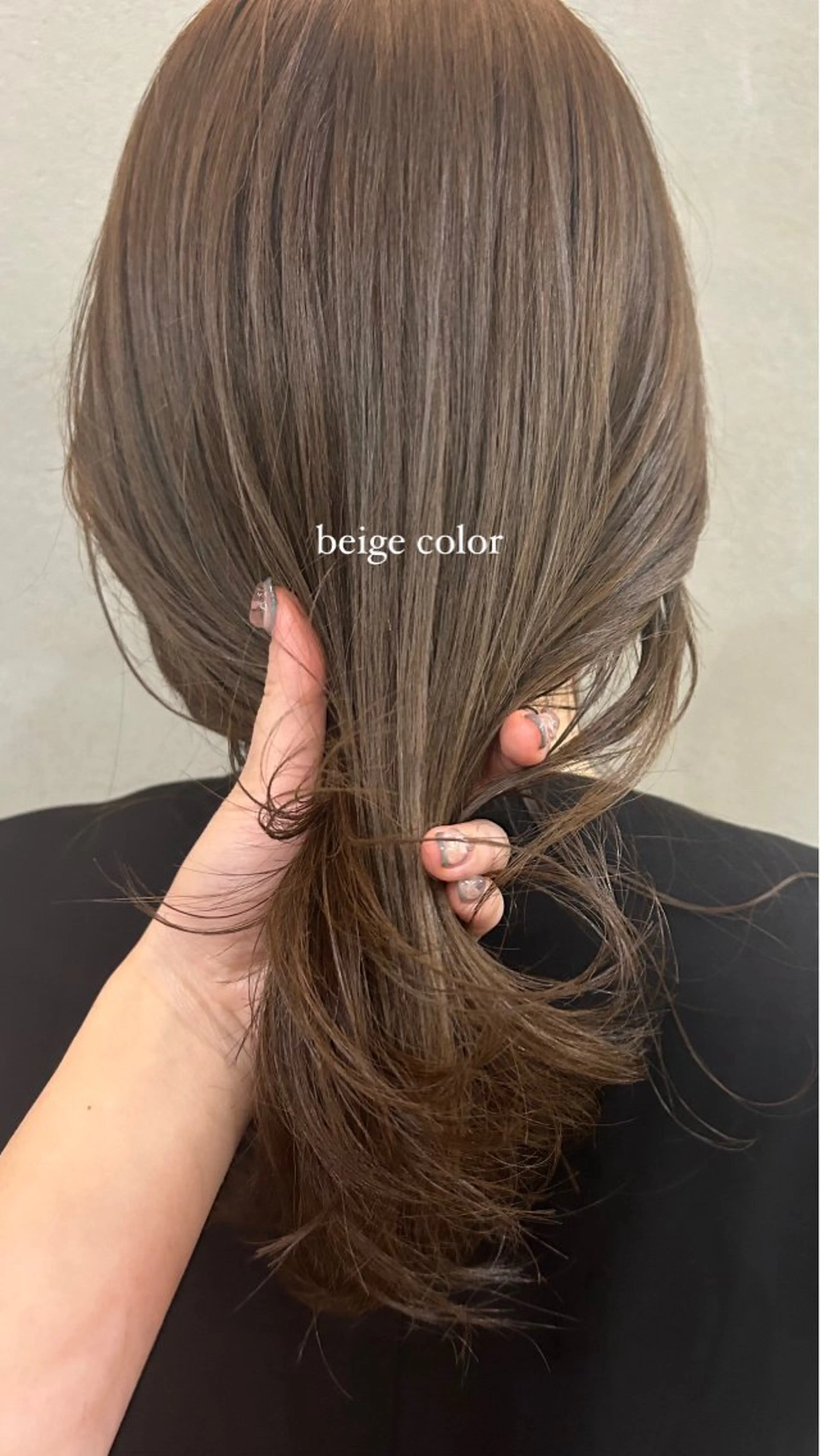 ミディアム カラー ベージュカラー 透明感カラー ハイライトカラー ハイライト カット ヘアカラー 艶髪に✧ / 透明感 カラー / 冨成のヘアスタイル