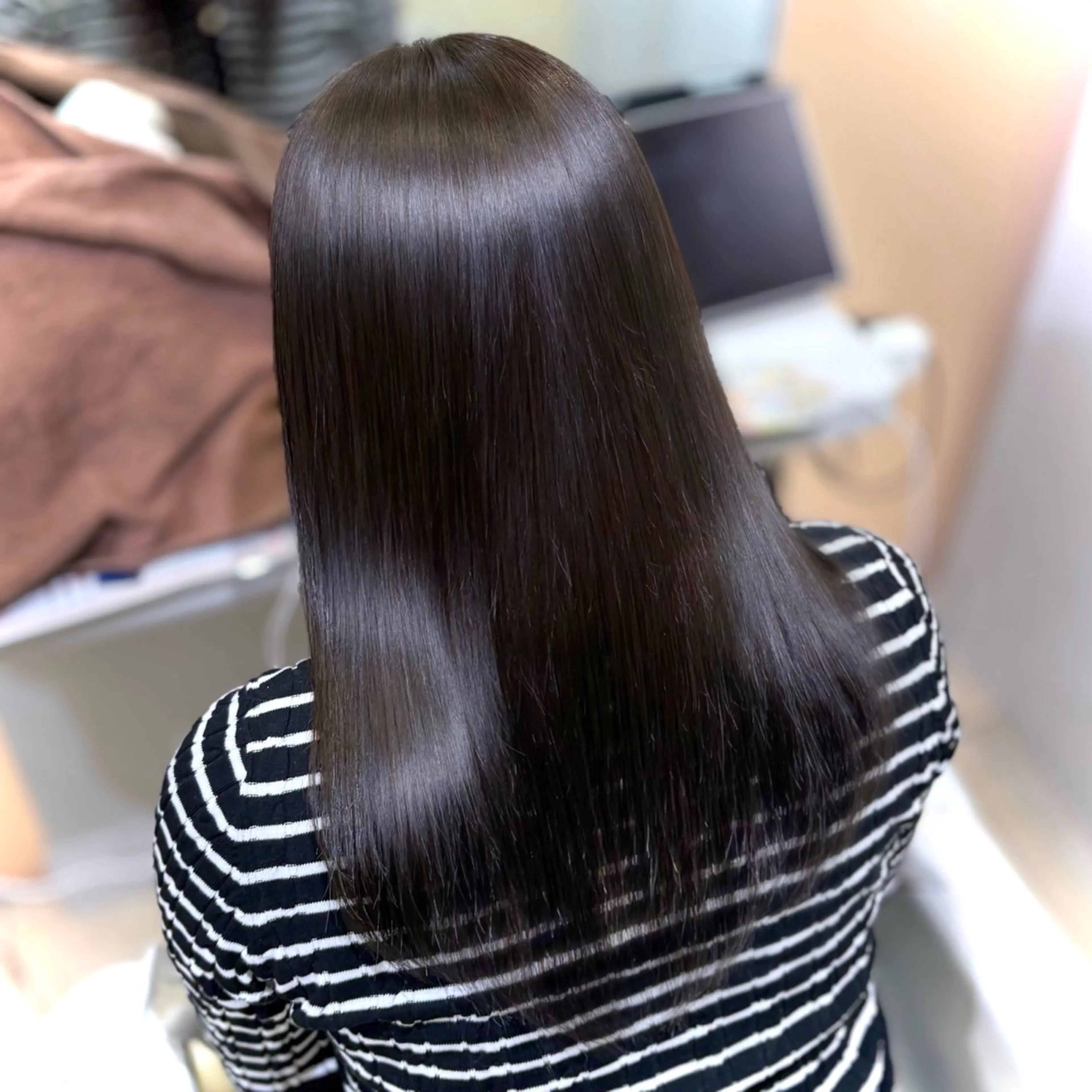 セミロング ヘアカラー トリートメント 🎀艶髪/韓国❤︎ 新宿Kanaのヘアスタイル