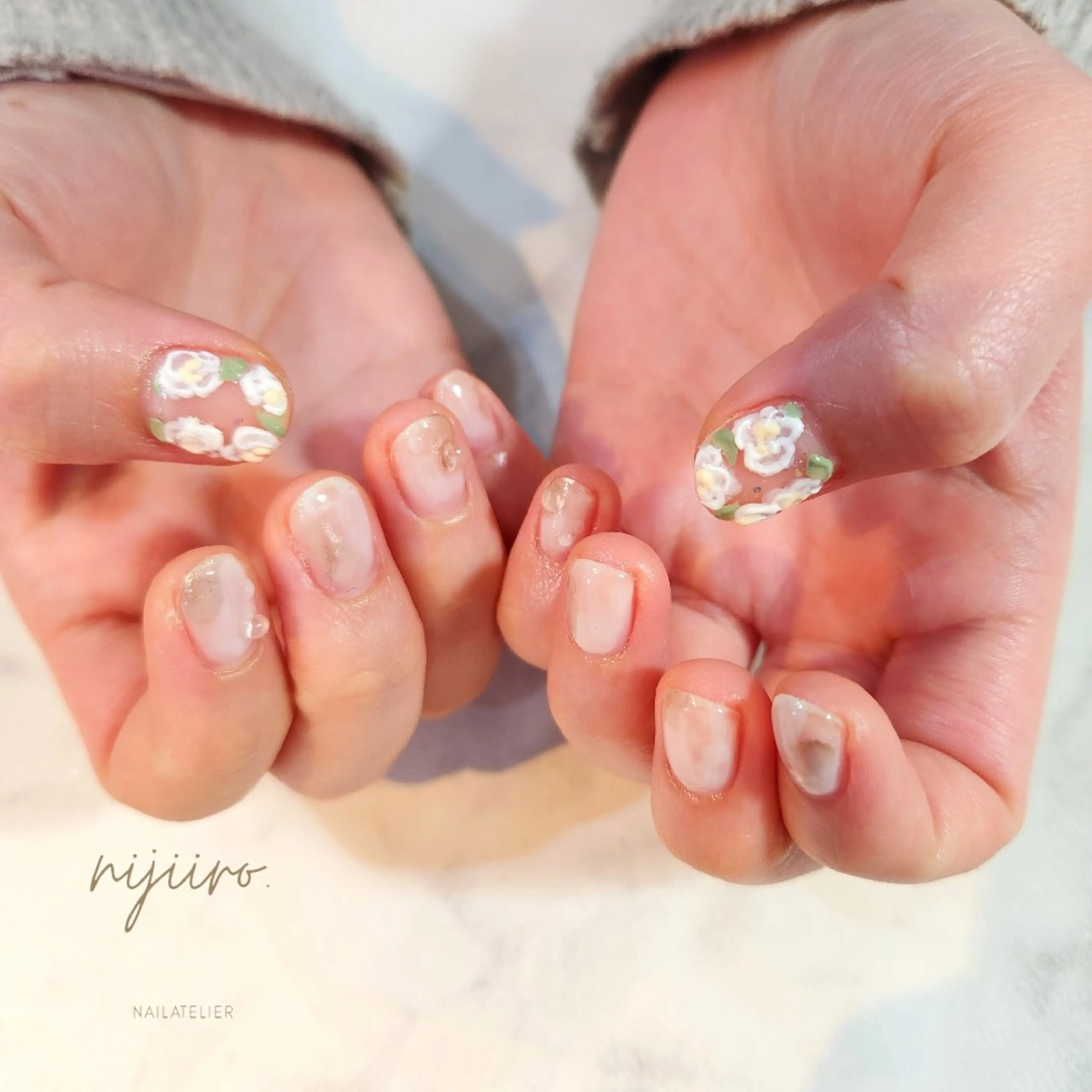 ネイル ハンドネイル nailatelier nijiiro.所属・nijiiro🌈 サトウのネイルデザイン