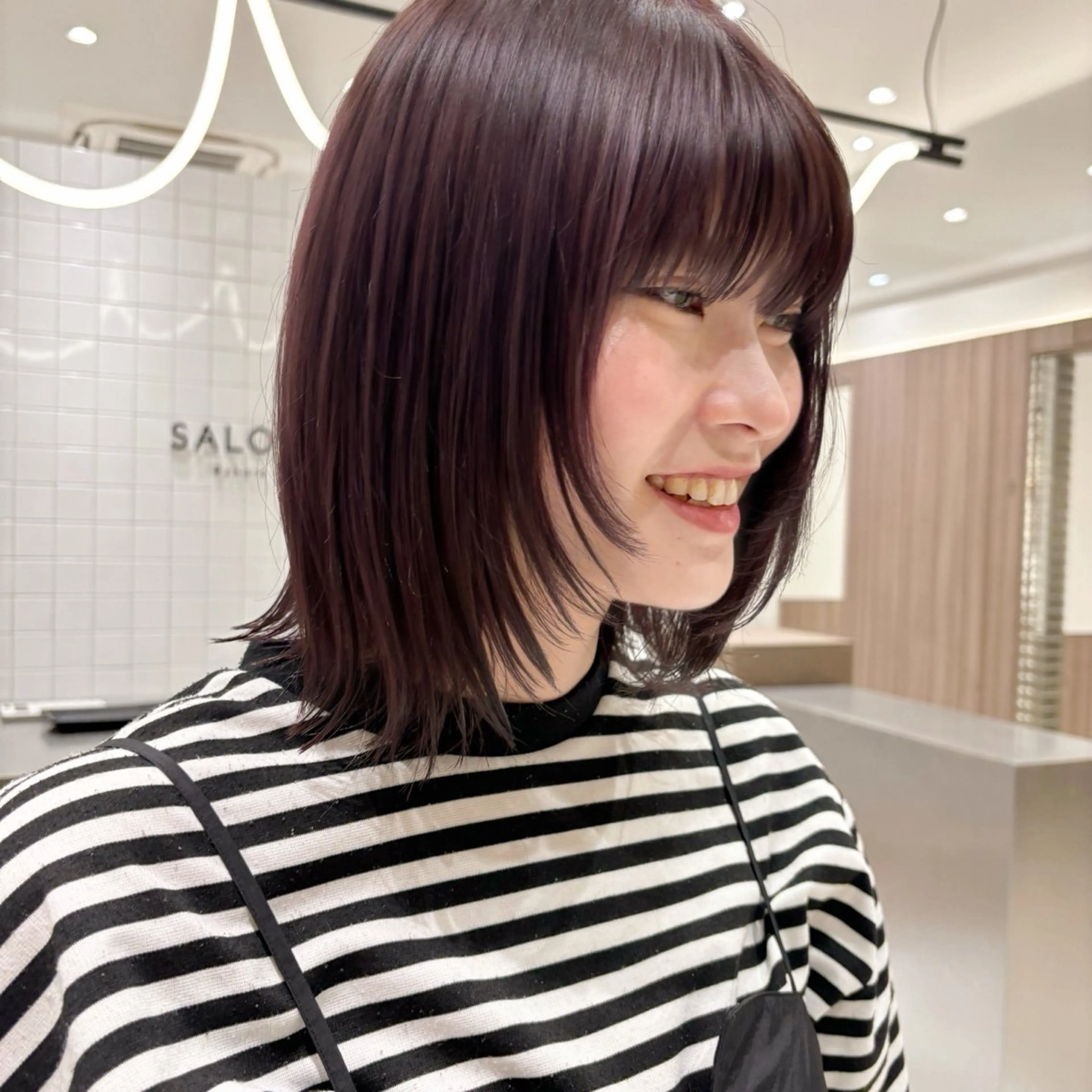 ミディアム カラー ブラウンカラー 顔まわりレイヤー 顔周りカット レイヤーカット SYUK高円寺所属・ベージュ/暖色カラー /ボブ/ミカのヘアスタイル